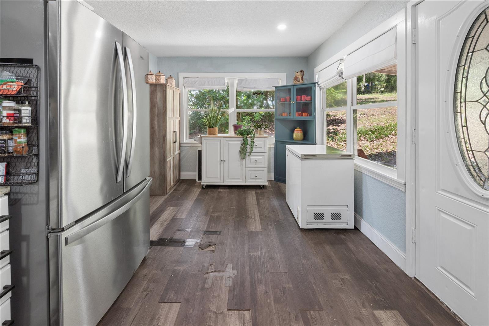 LAKE GENEVA ACRES - Residential
