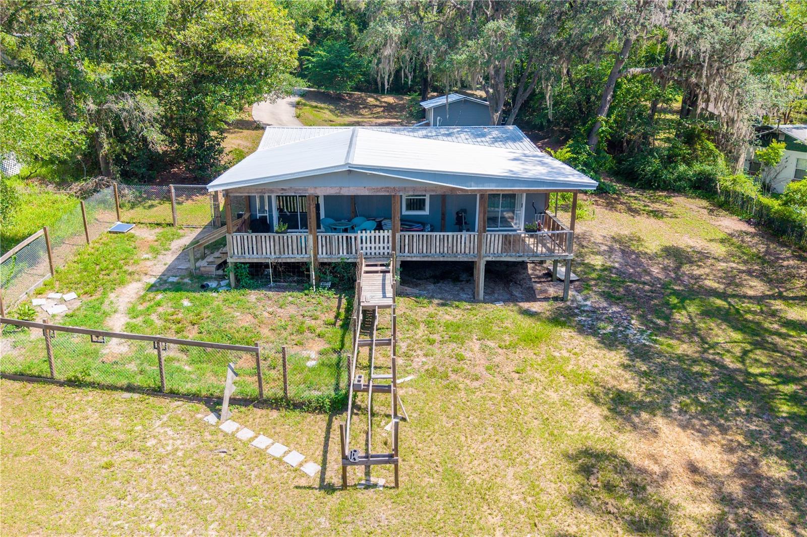 LAKE GENEVA ACRES - Residential