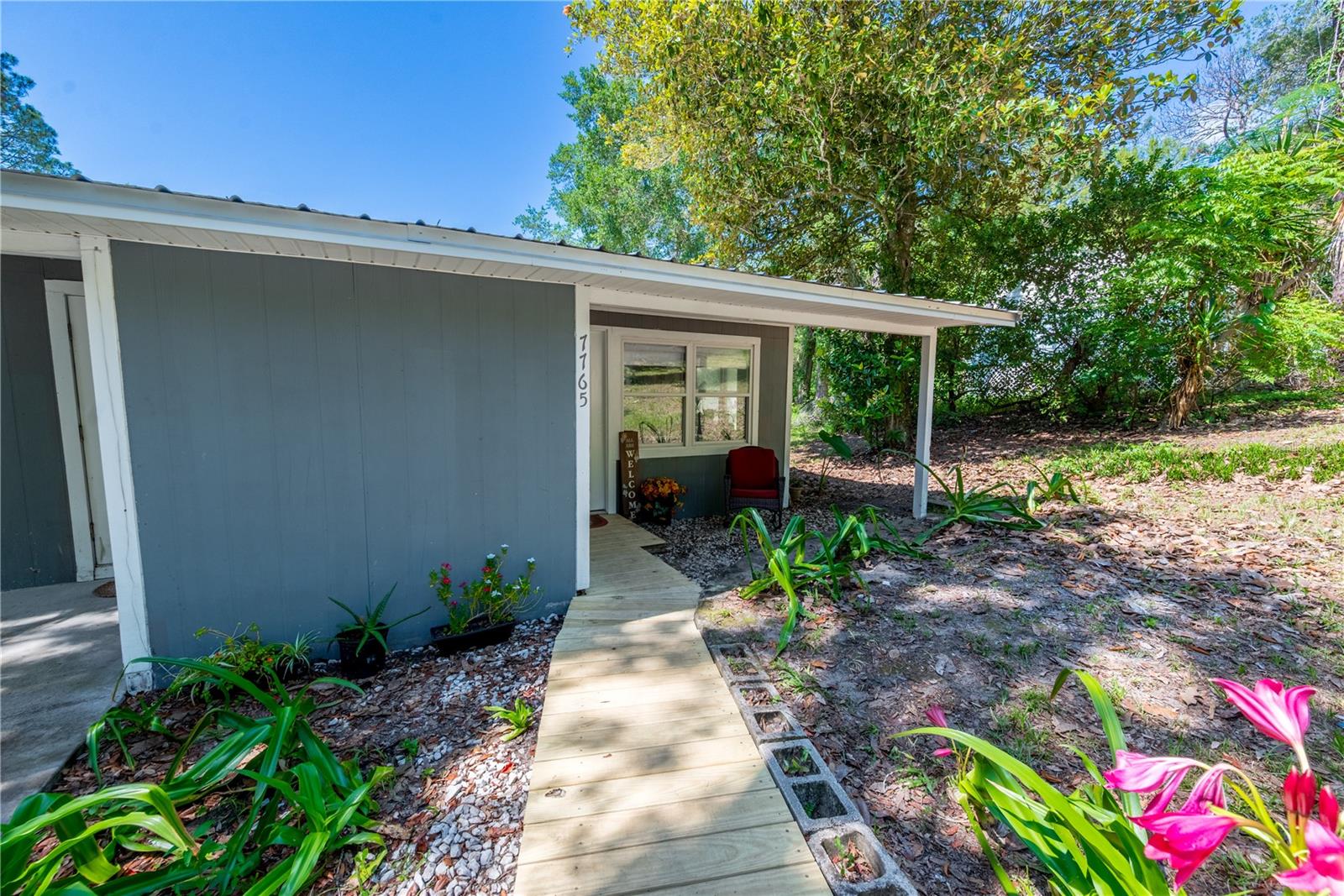 LAKE GENEVA ACRES - Residential