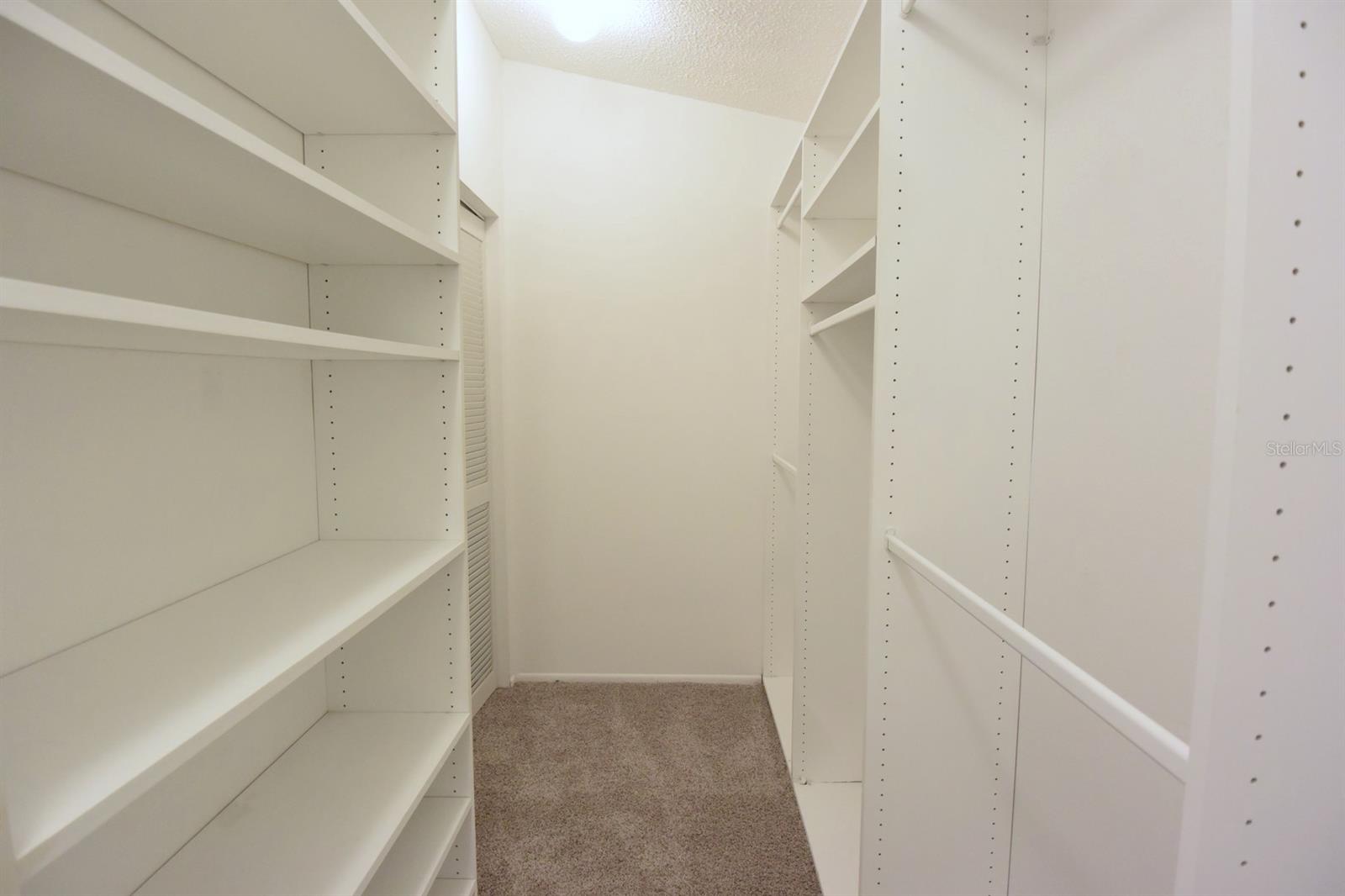 CEDARWOOD VILLAGE CONDO 02 - Residential