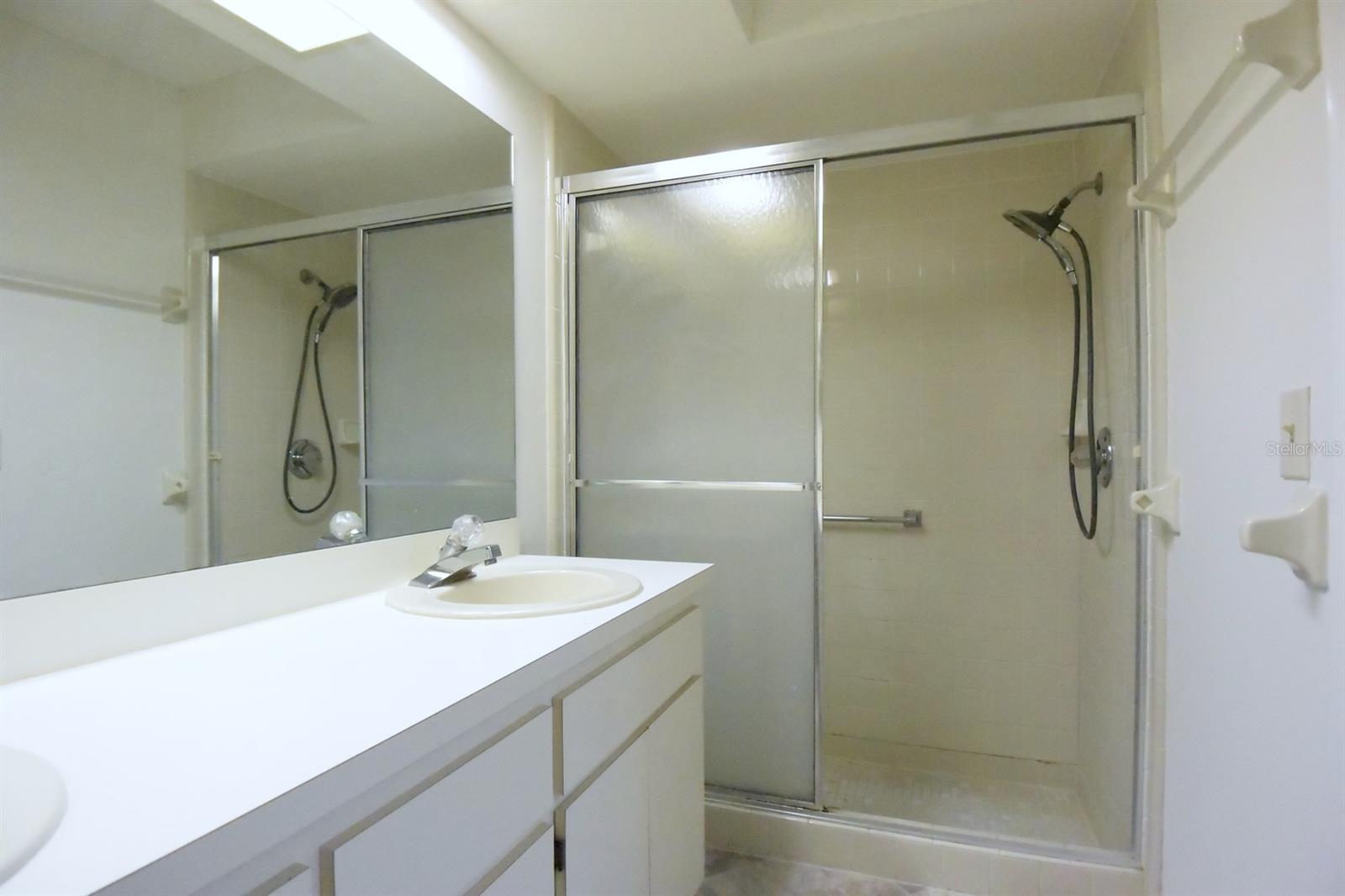CEDARWOOD VILLAGE CONDO 02 - Residential