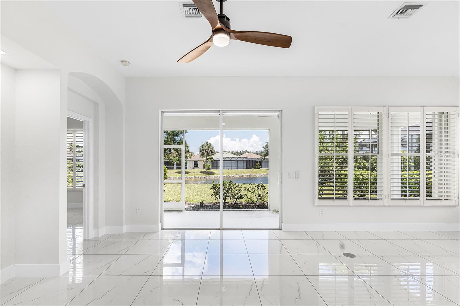 COURTSIDE LANDINGS LAND CONDO - Residential