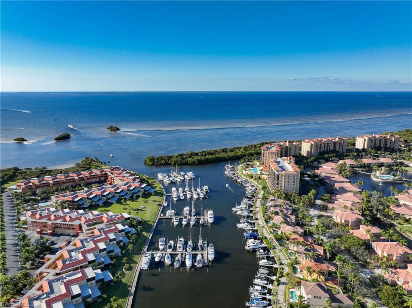 COURTSIDE LANDINGS LAND CONDO - Residential
