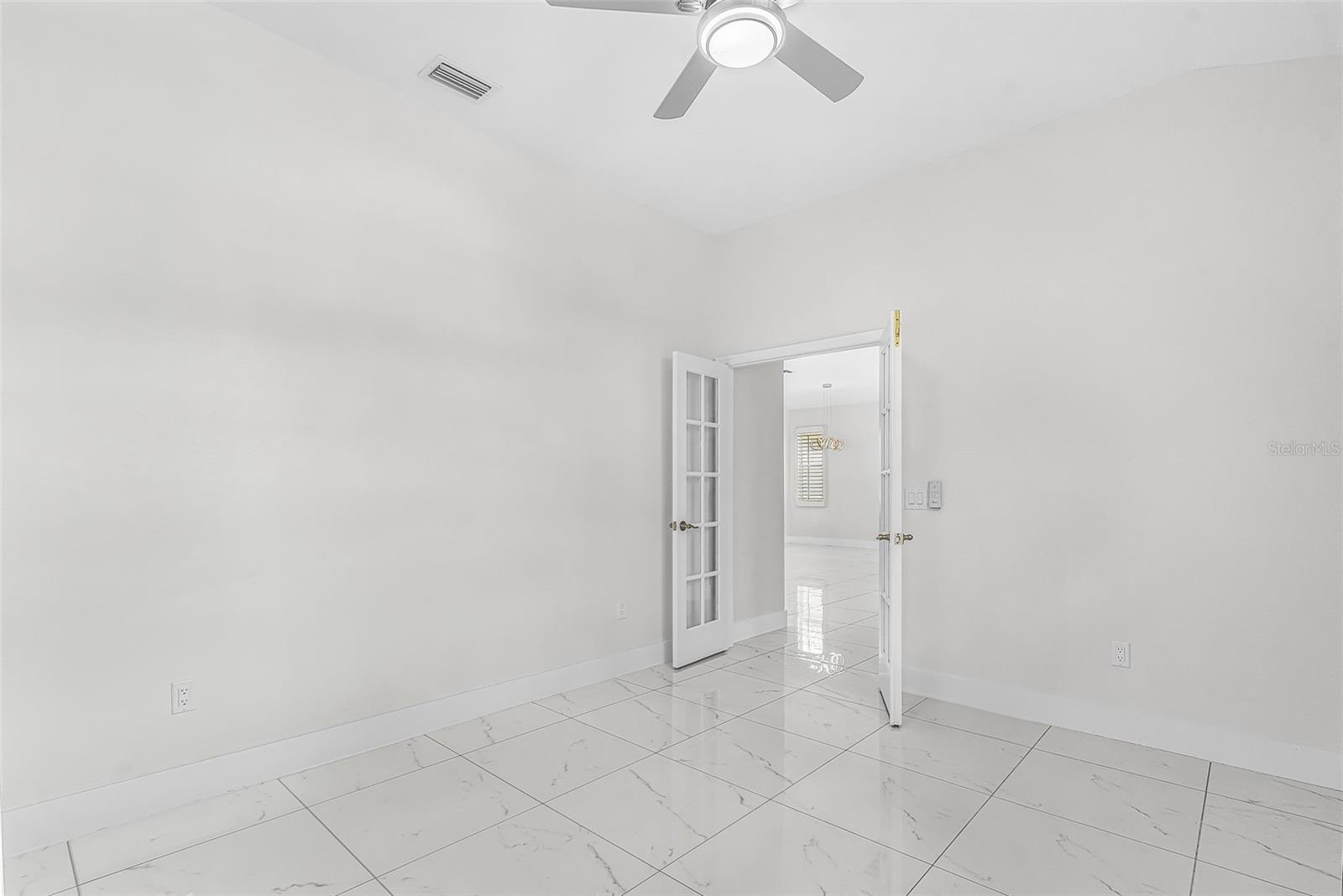 COURTSIDE LANDINGS LAND CONDO - Residential