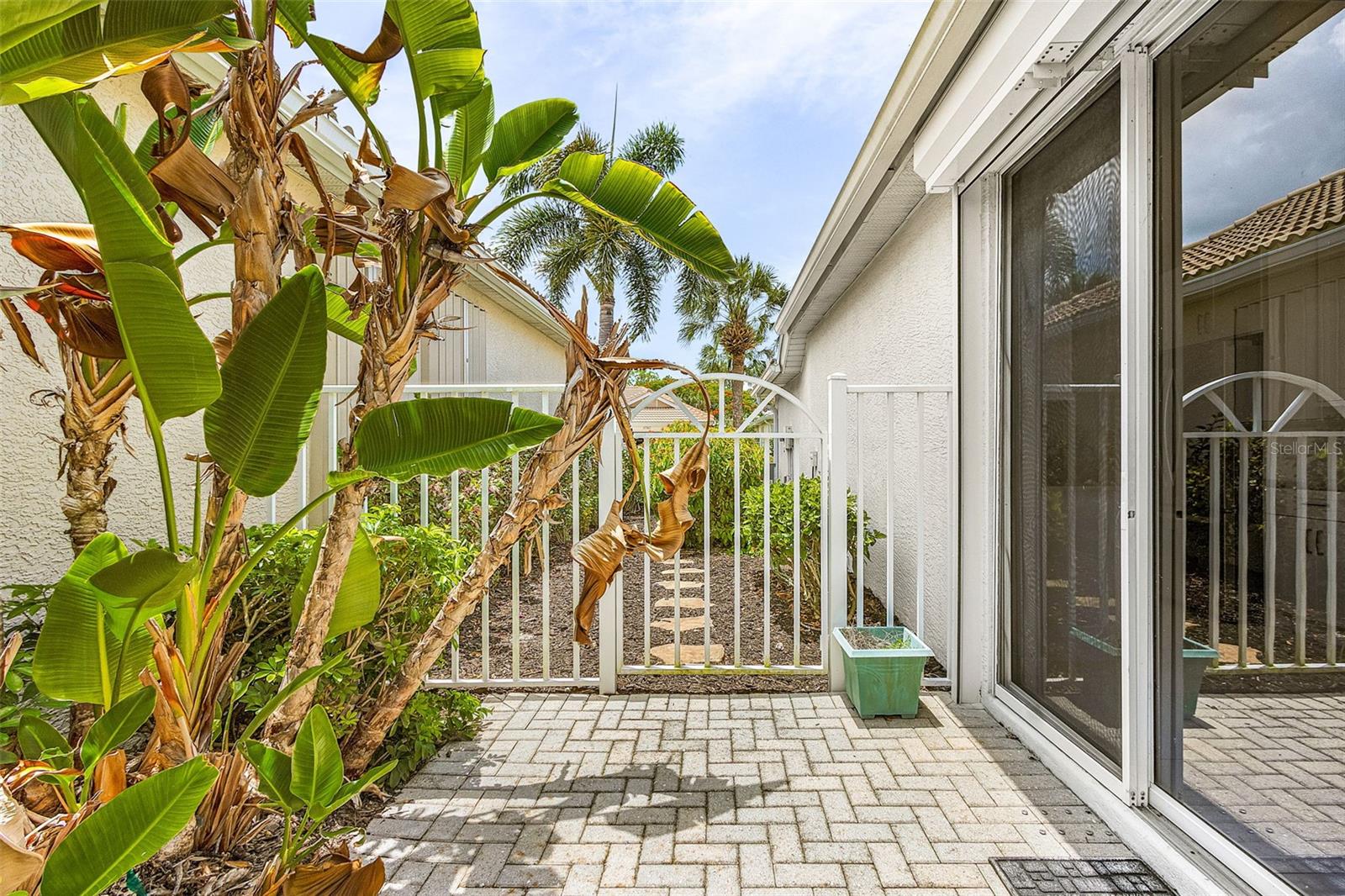 COURTSIDE LANDINGS LAND CONDO - Residential
