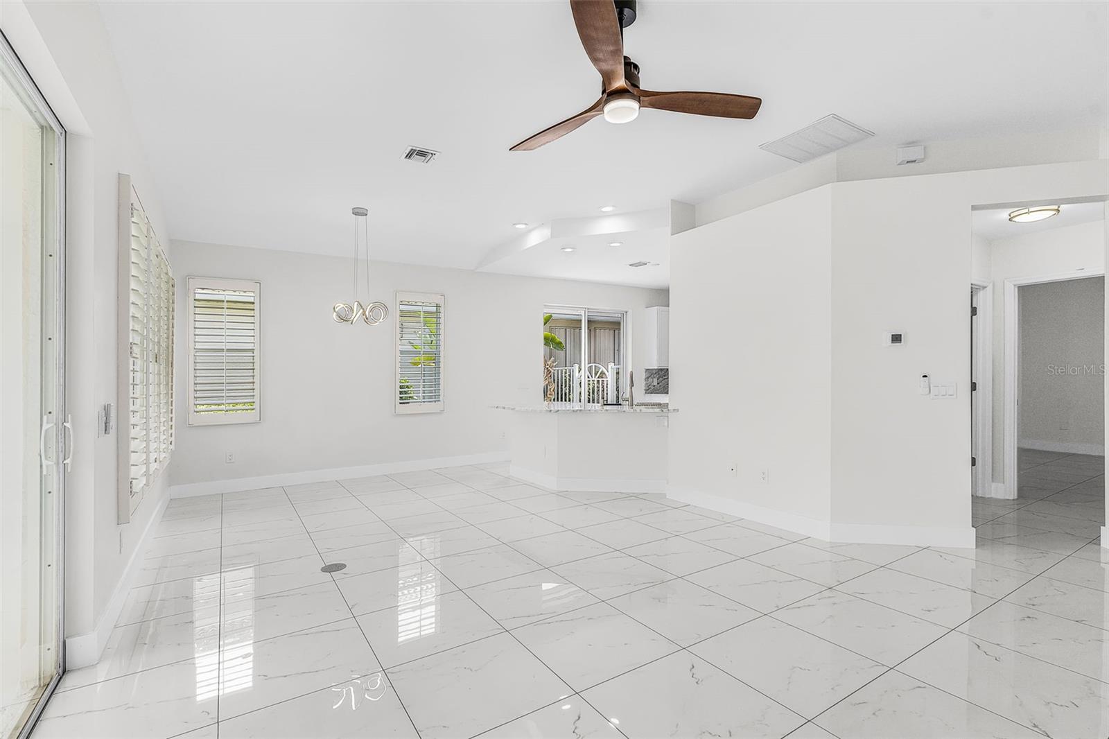 COURTSIDE LANDINGS LAND CONDO - Residential