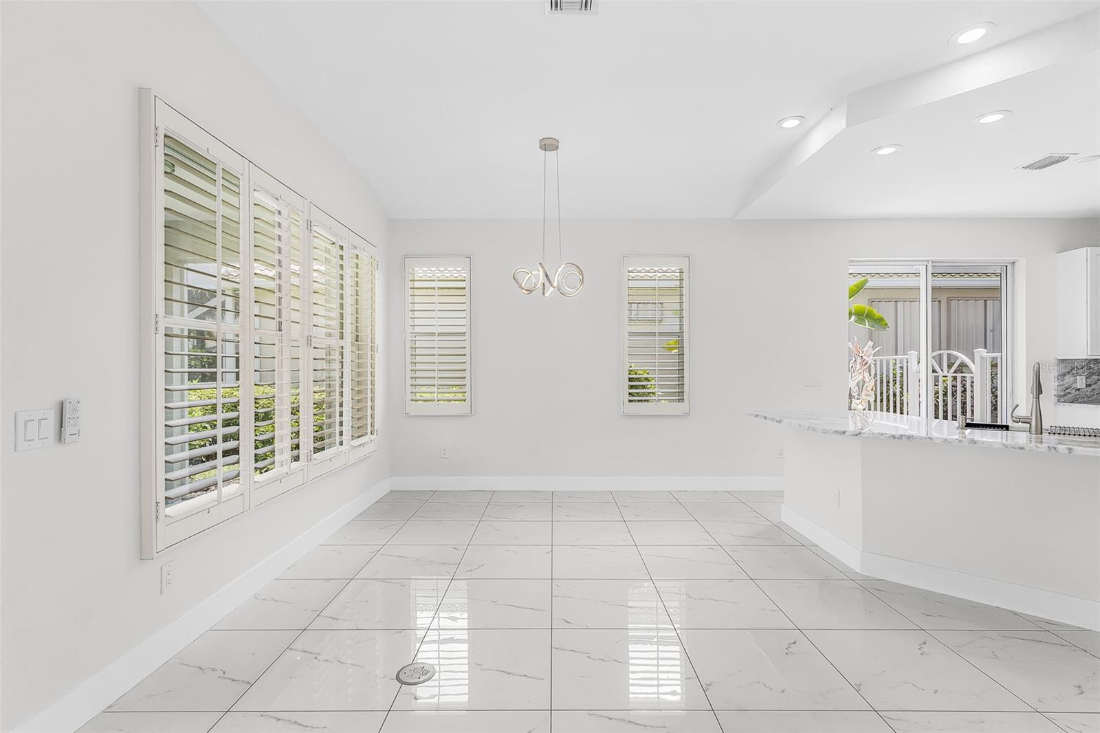 COURTSIDE LANDINGS LAND CONDO - Residential