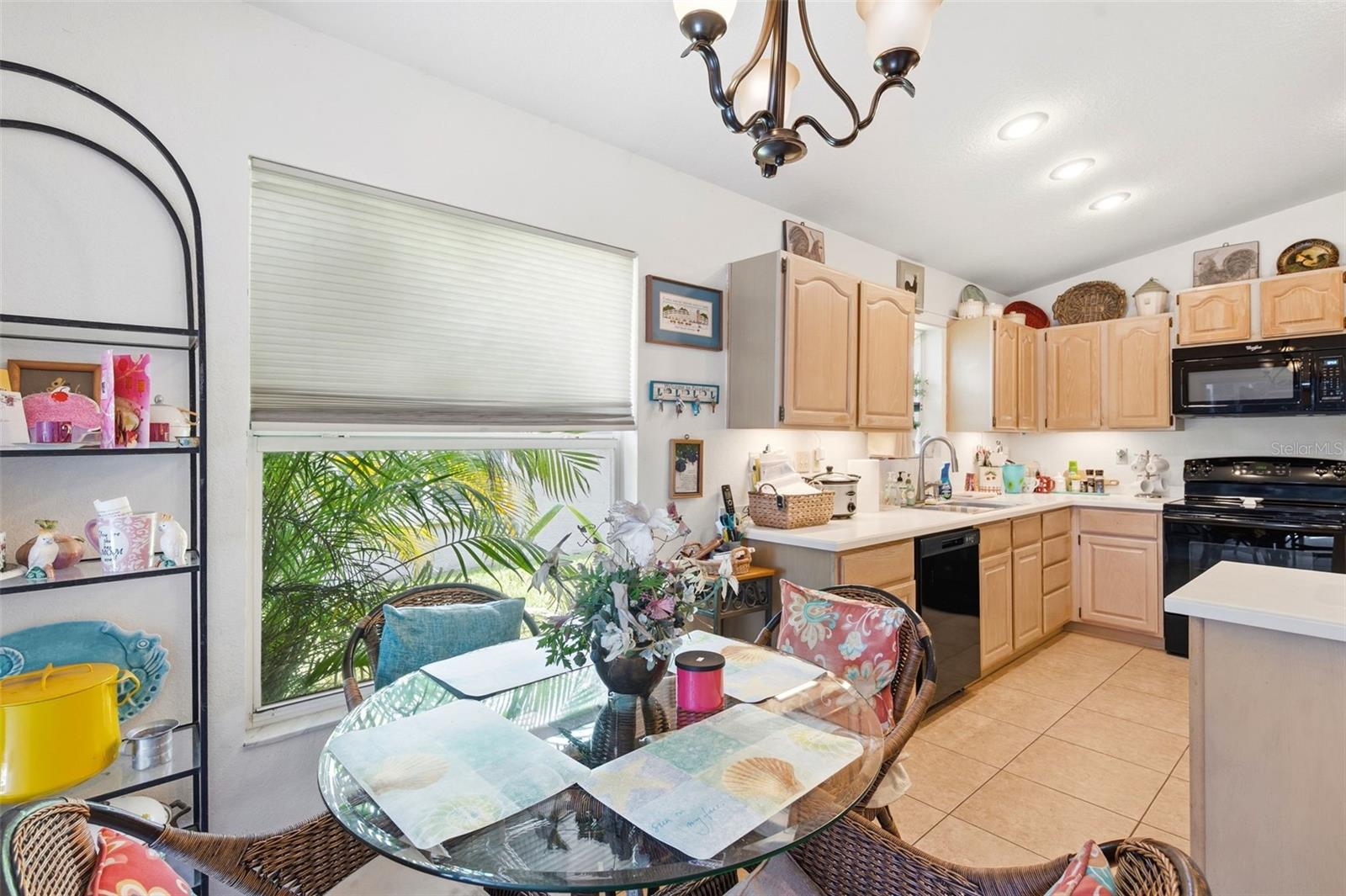 CROSS CREEK - Residential