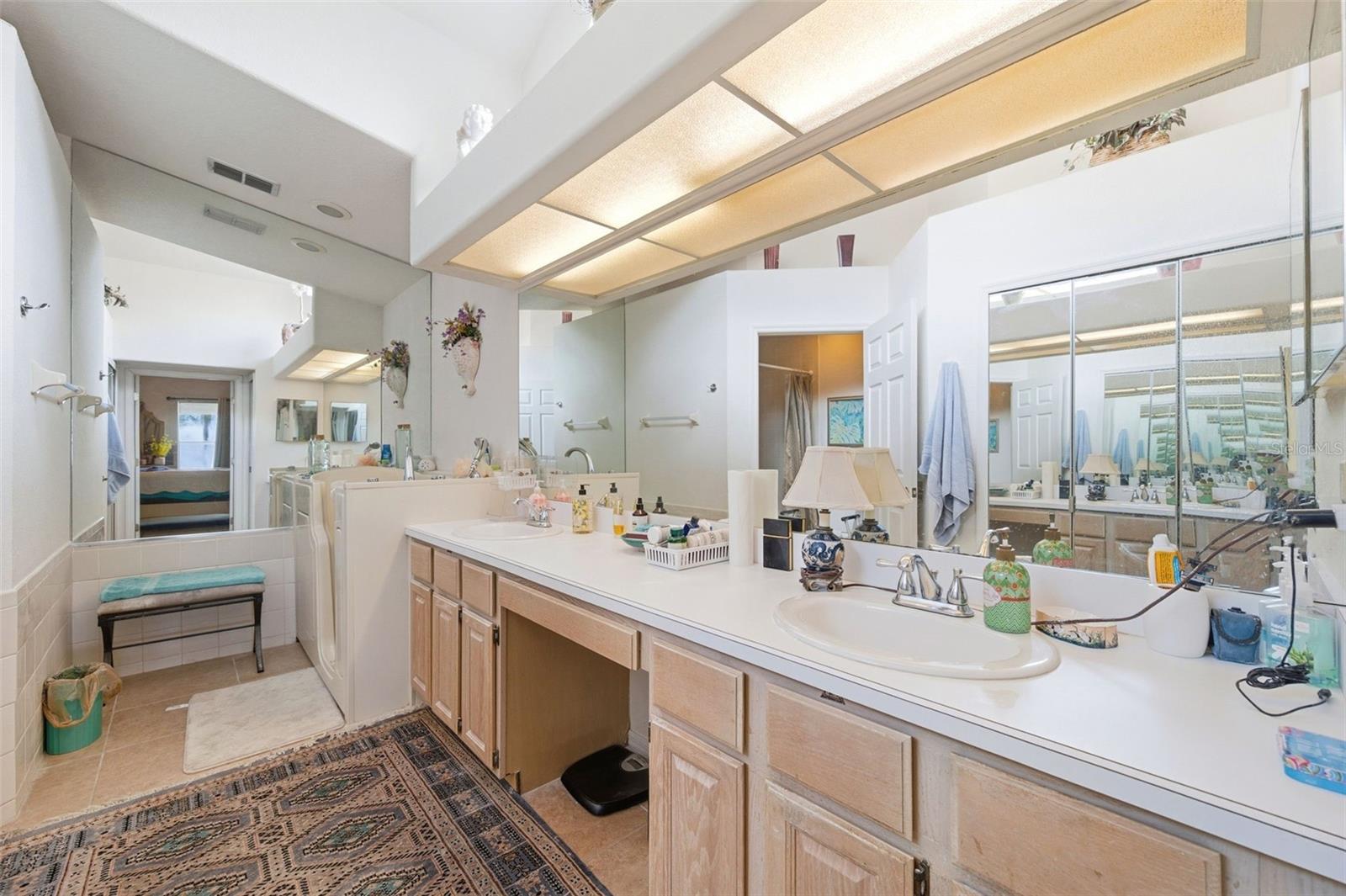 CROSS CREEK - Residential