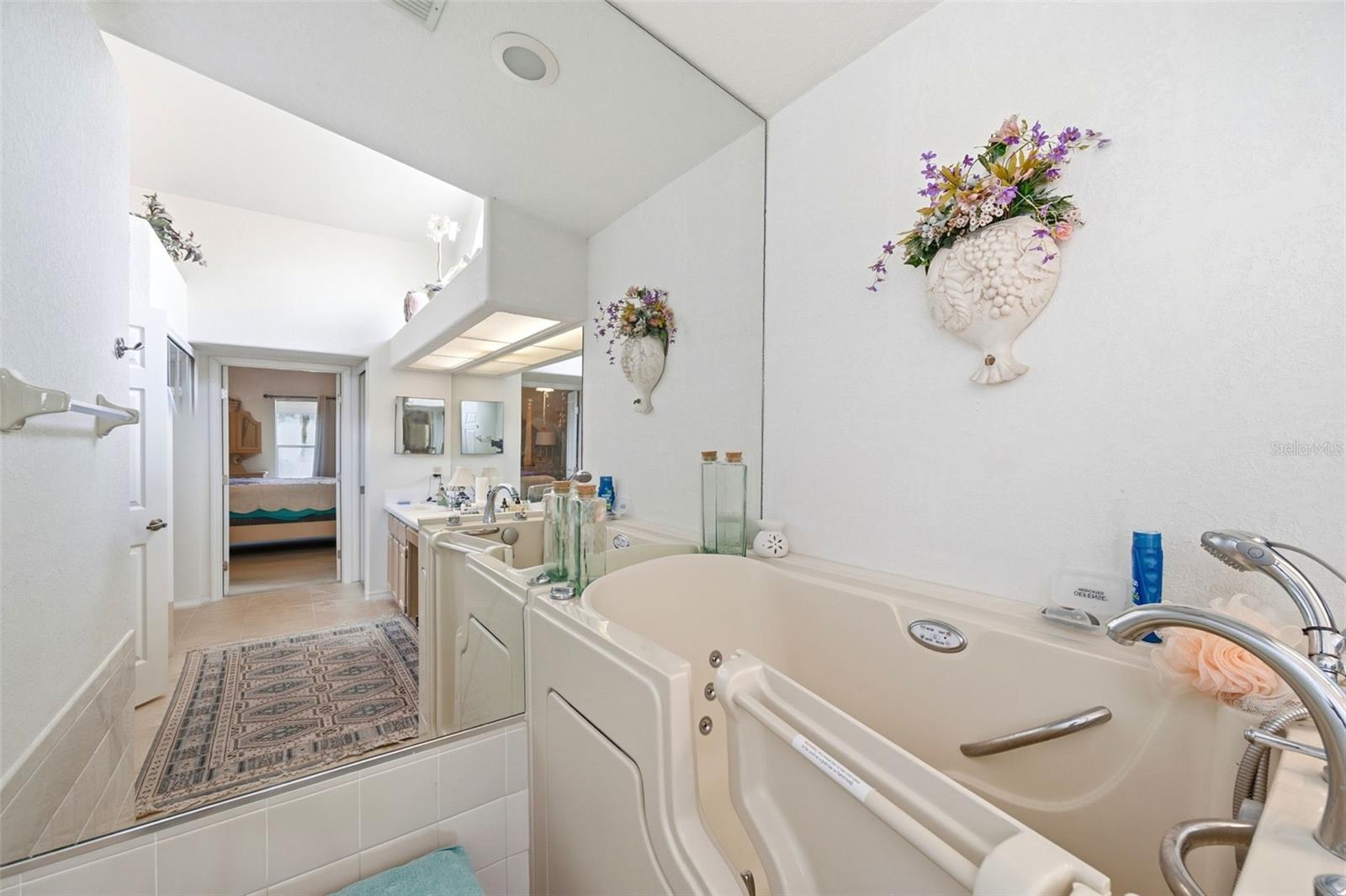 CROSS CREEK - Residential