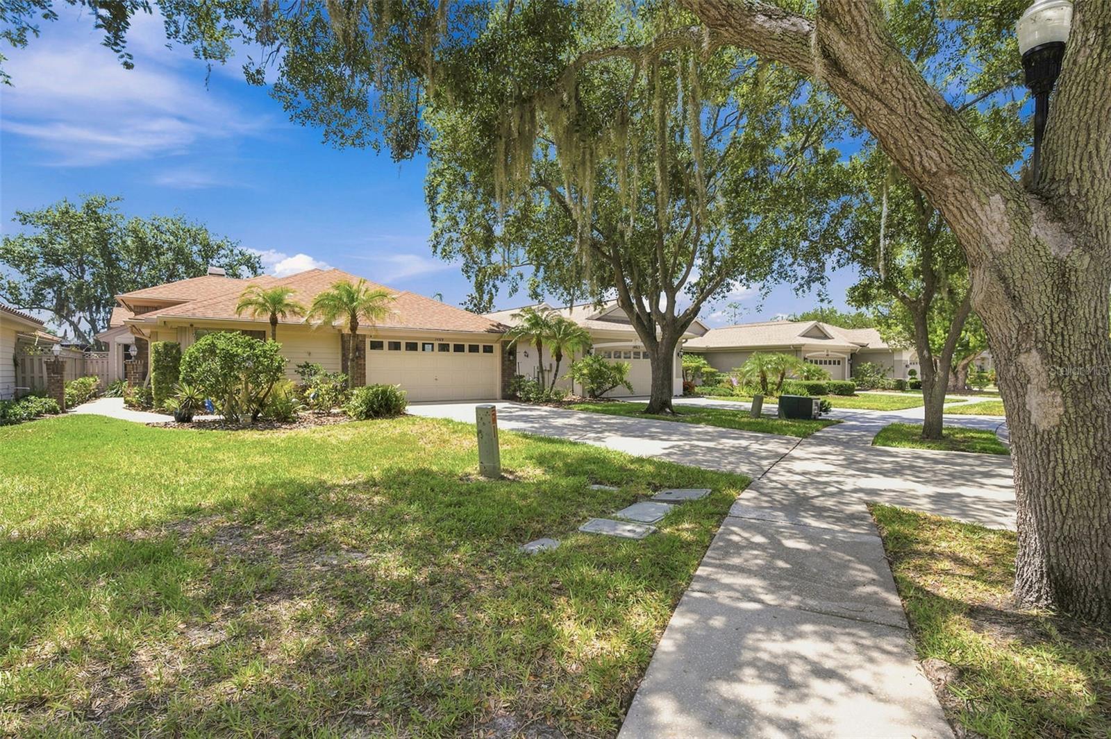 CROSS CREEK - Residential