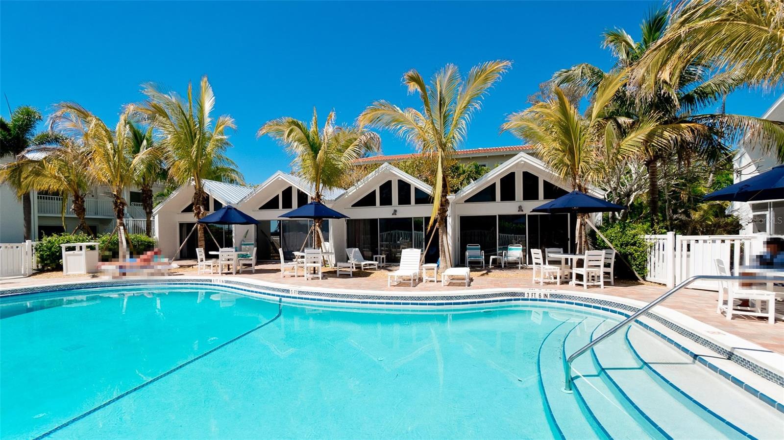 COCONUTS - Residential