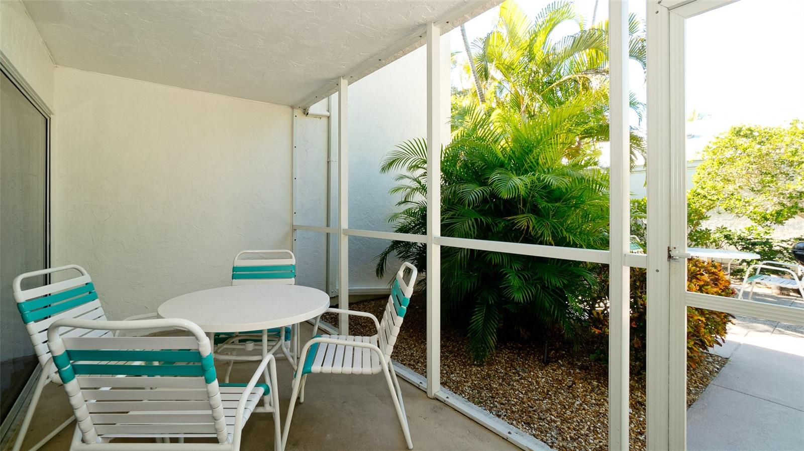 COCONUTS - Residential