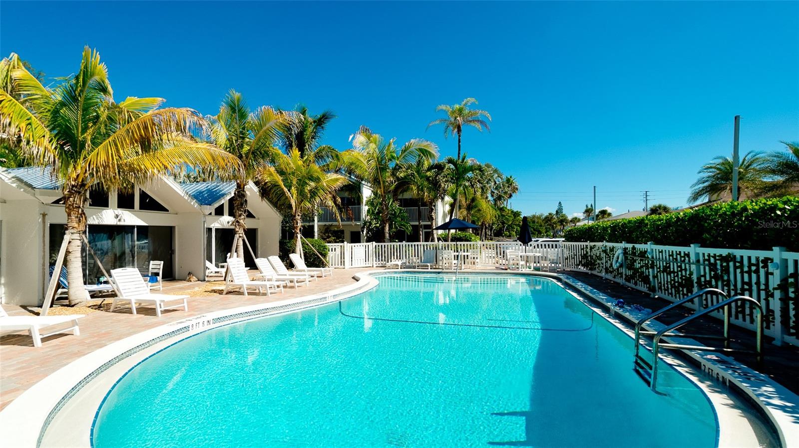 COCONUTS - Residential