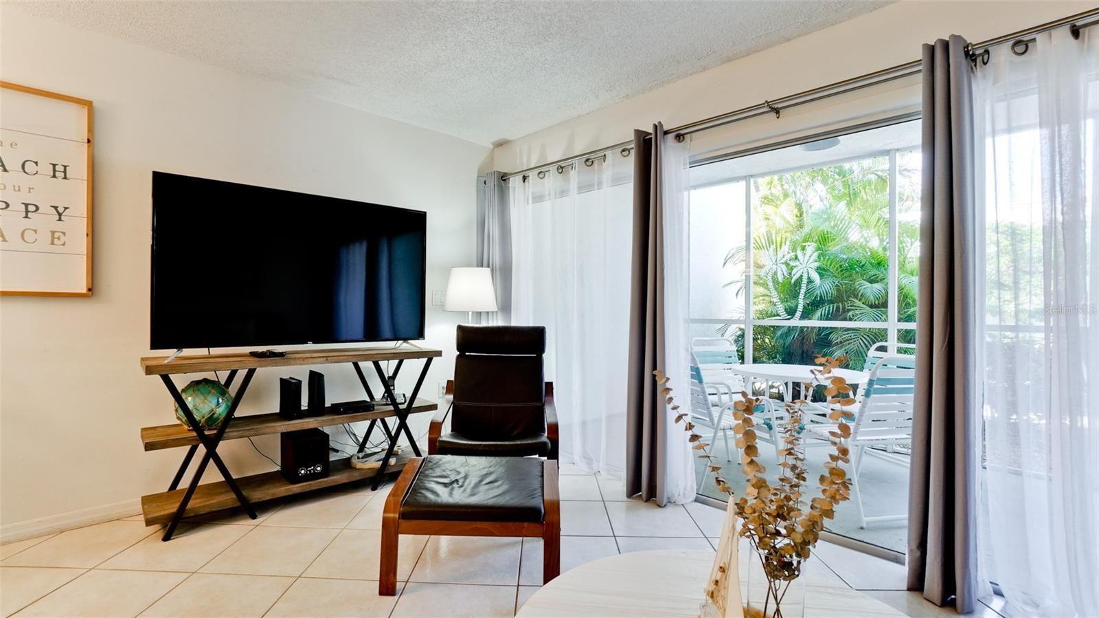 COCONUTS - Residential
