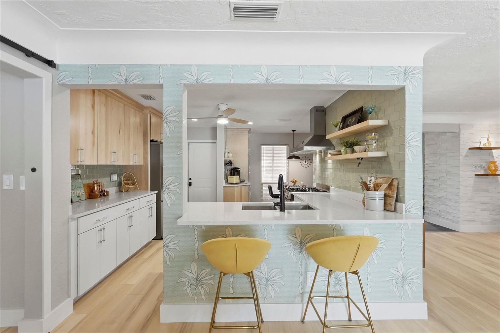 VENETIAN ISLES - Residential Lease