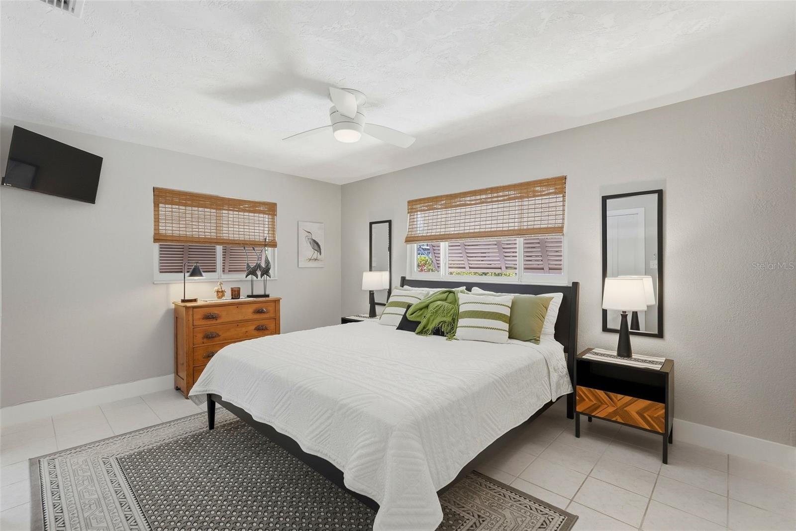 VENETIAN ISLES - Residential Lease