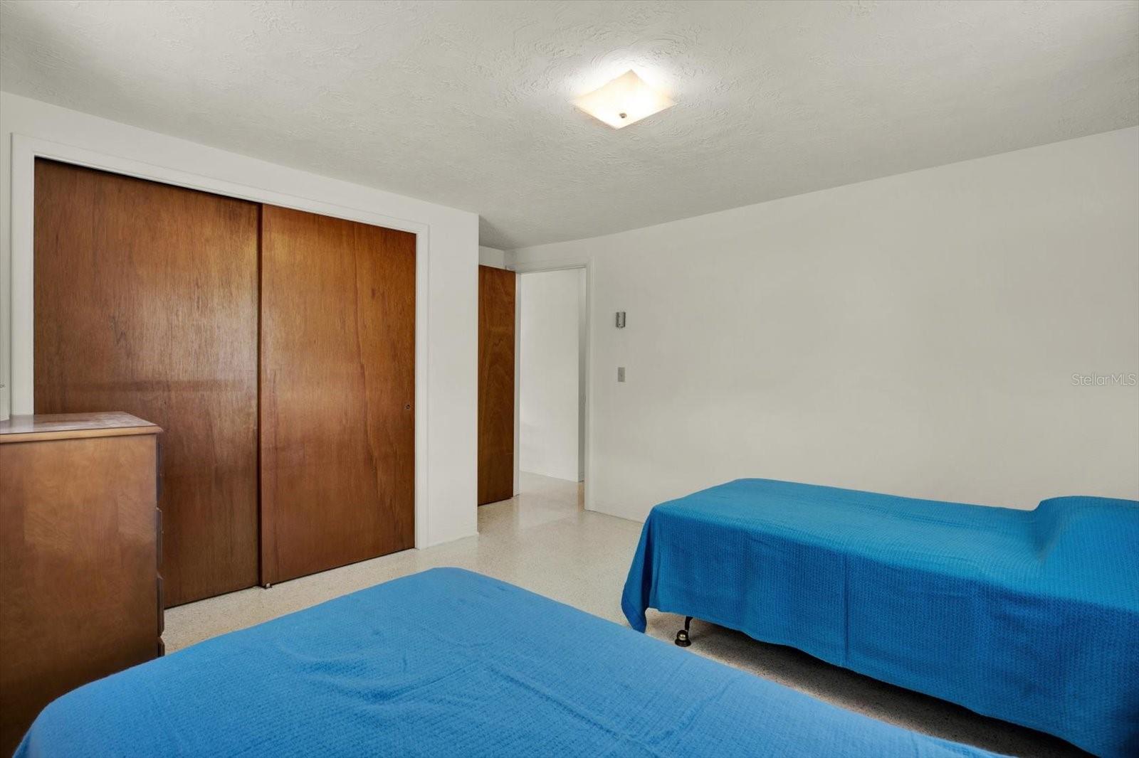 CREST RIDGE GARDENS - Residential