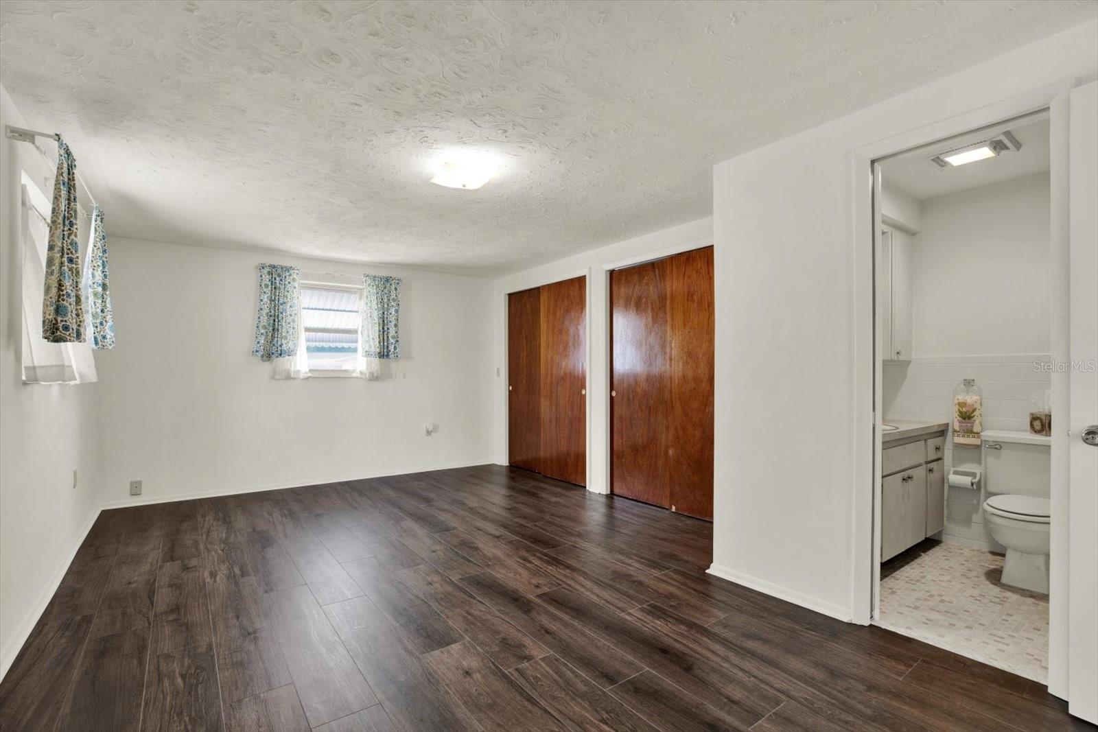 CREST RIDGE GARDENS - Residential