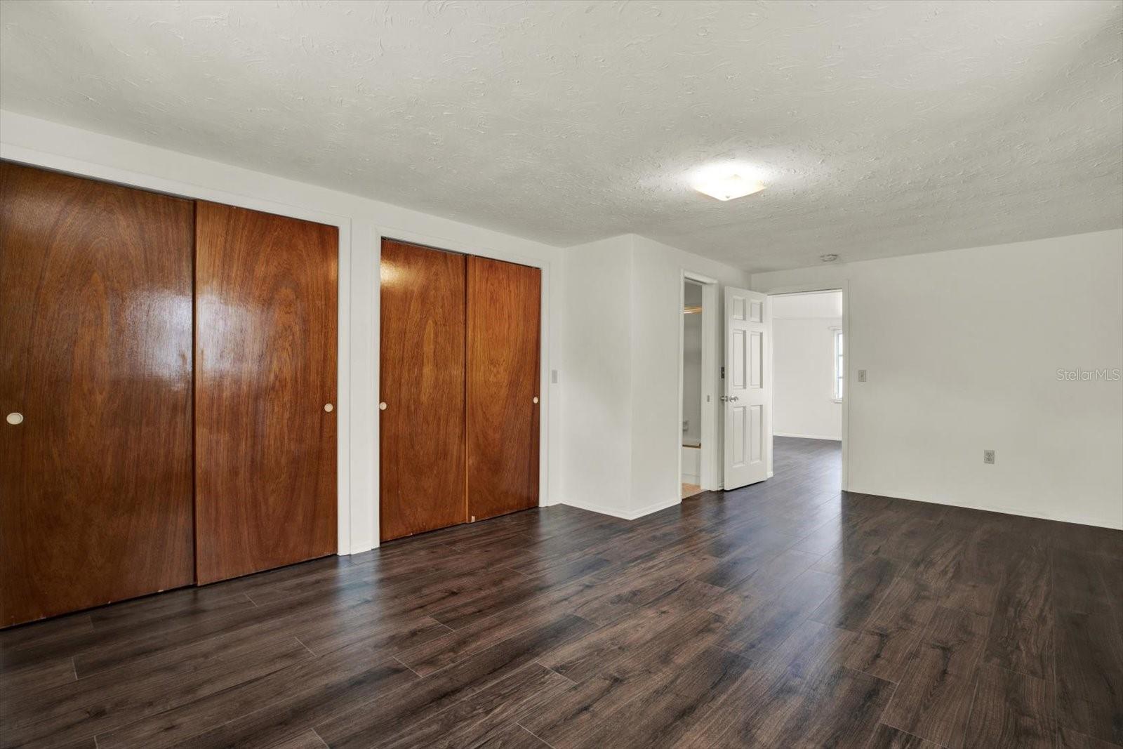 CREST RIDGE GARDENS - Residential