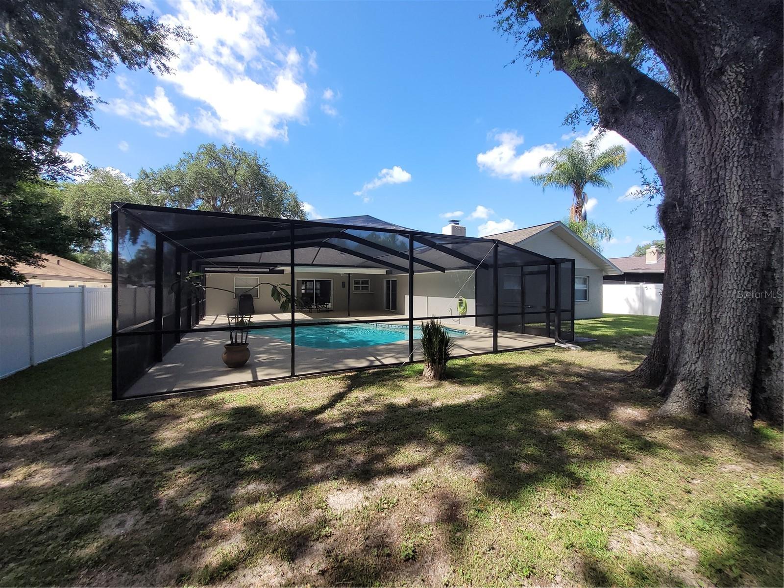 WINCHESTER WOODS - Residential