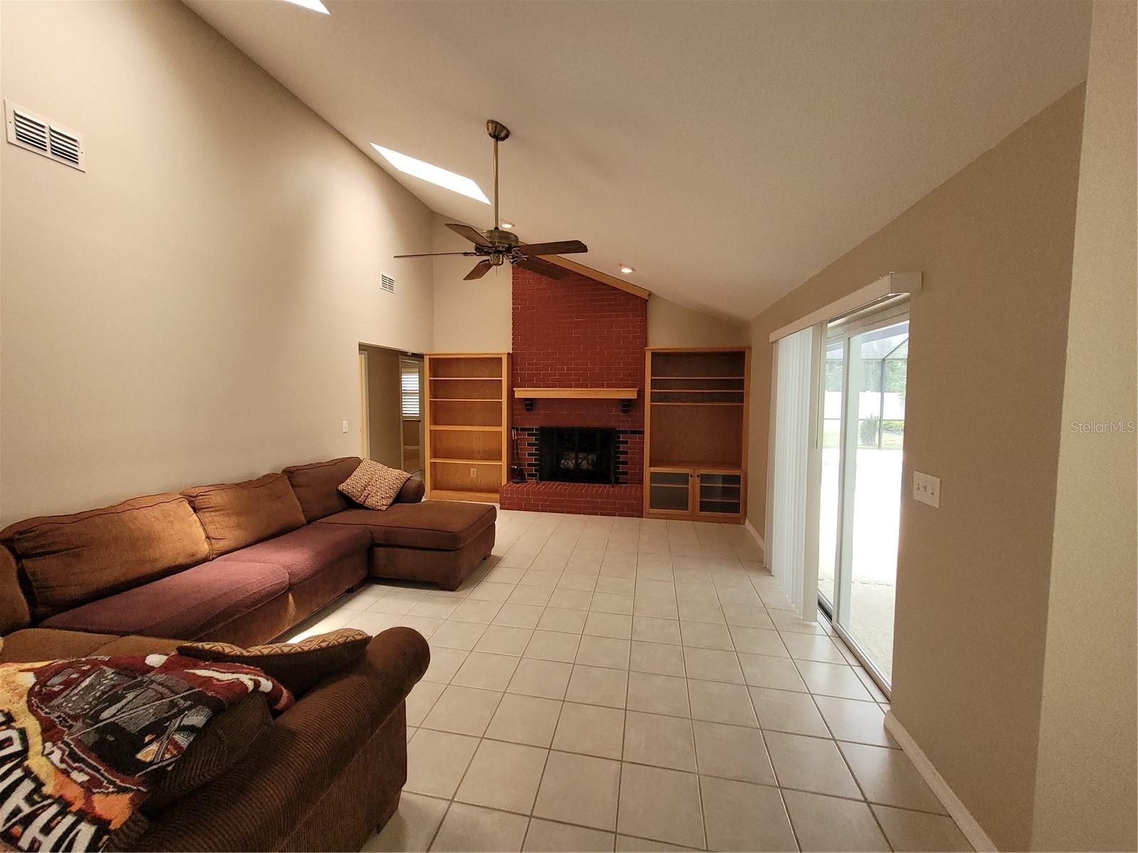 WINCHESTER WOODS - Residential