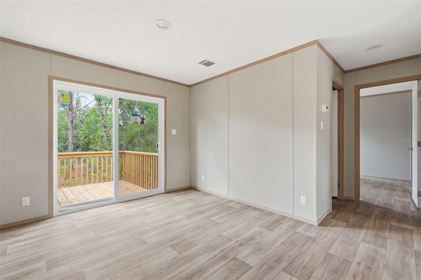 WILLISTON HIGHLANDS - Residential