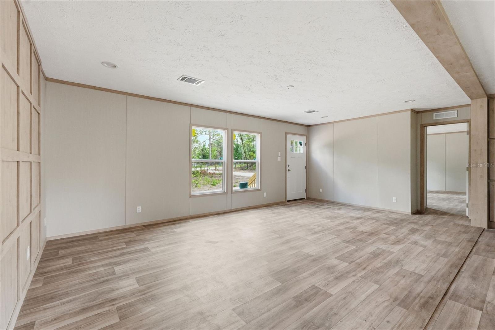 WILLISTON HIGHLANDS - Residential