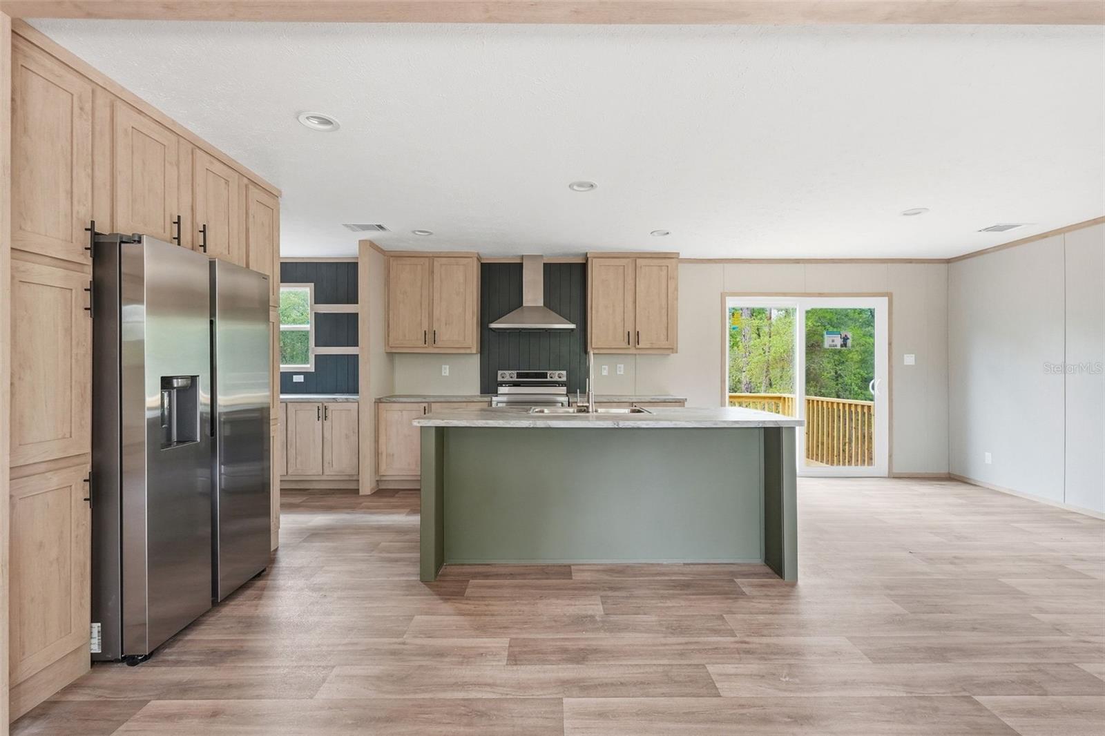 WILLISTON HIGHLANDS - Residential