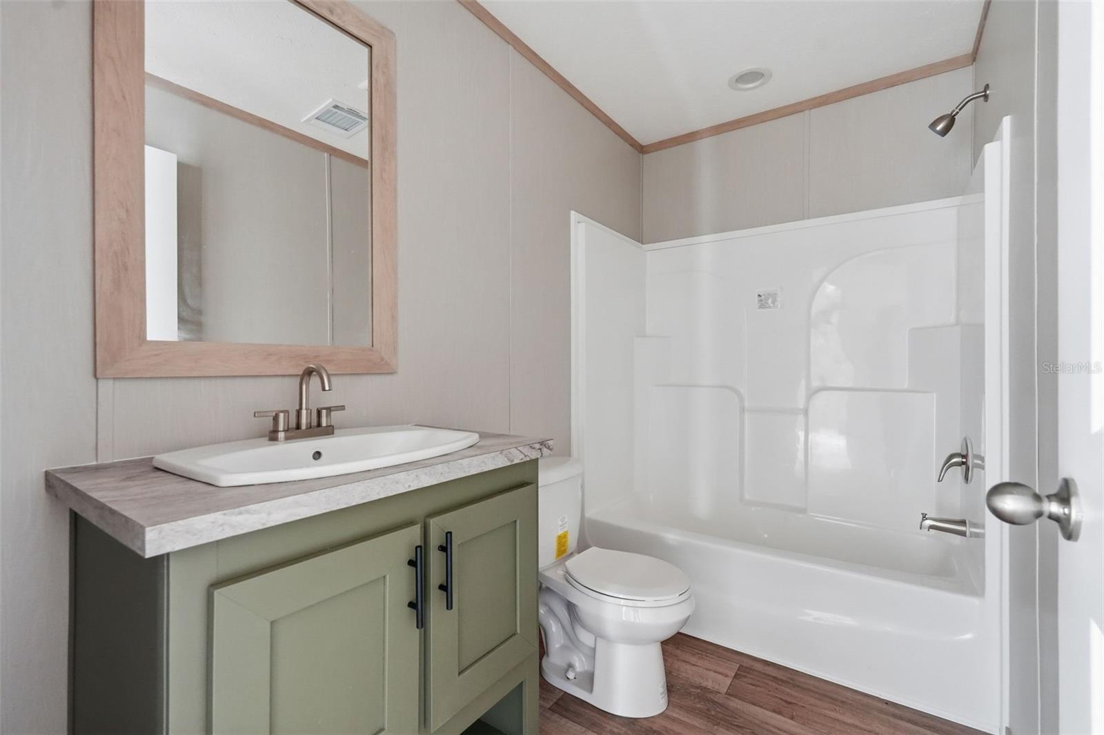 WILLISTON HIGHLANDS - Residential