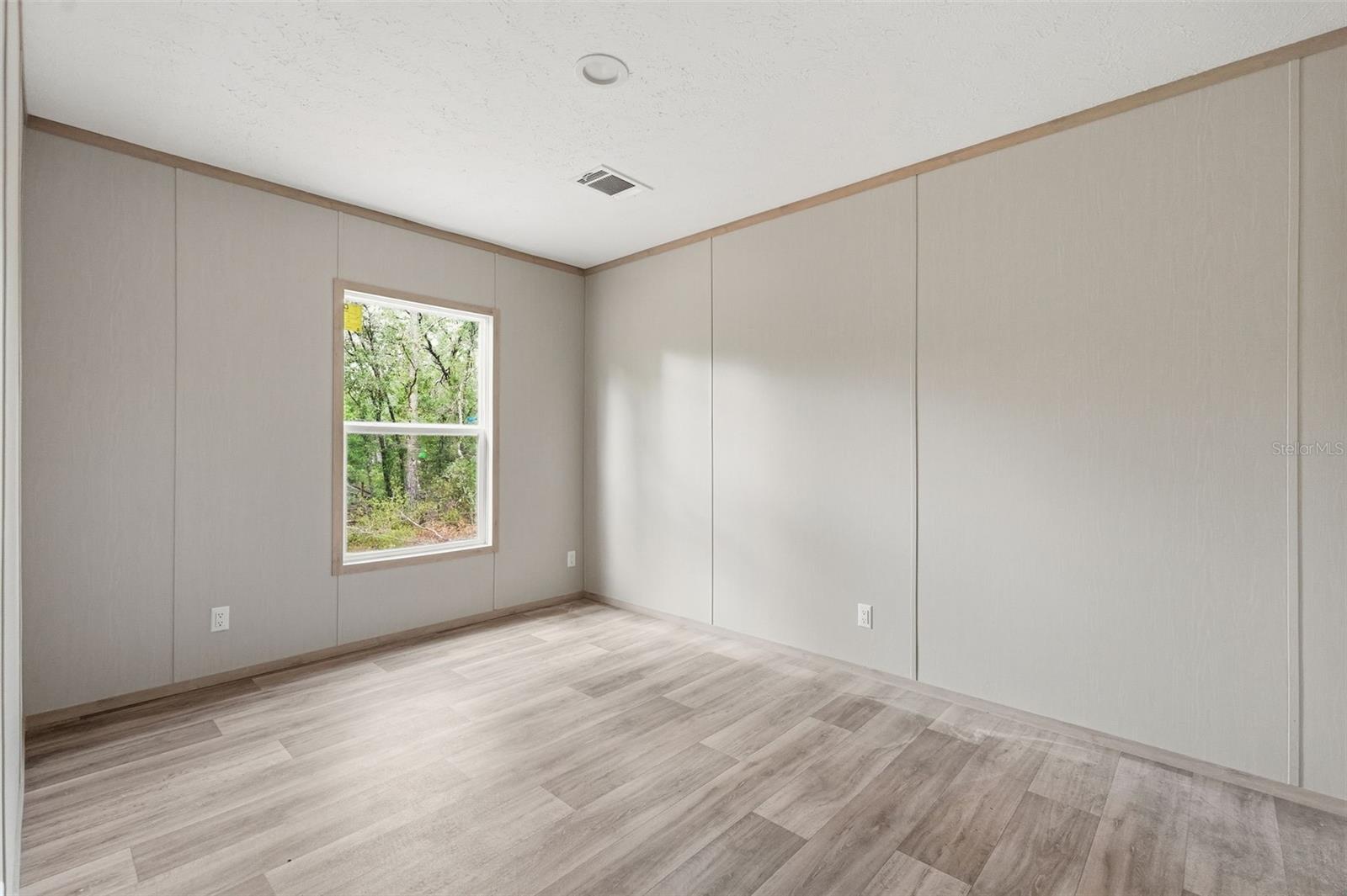 WILLISTON HIGHLANDS - Residential