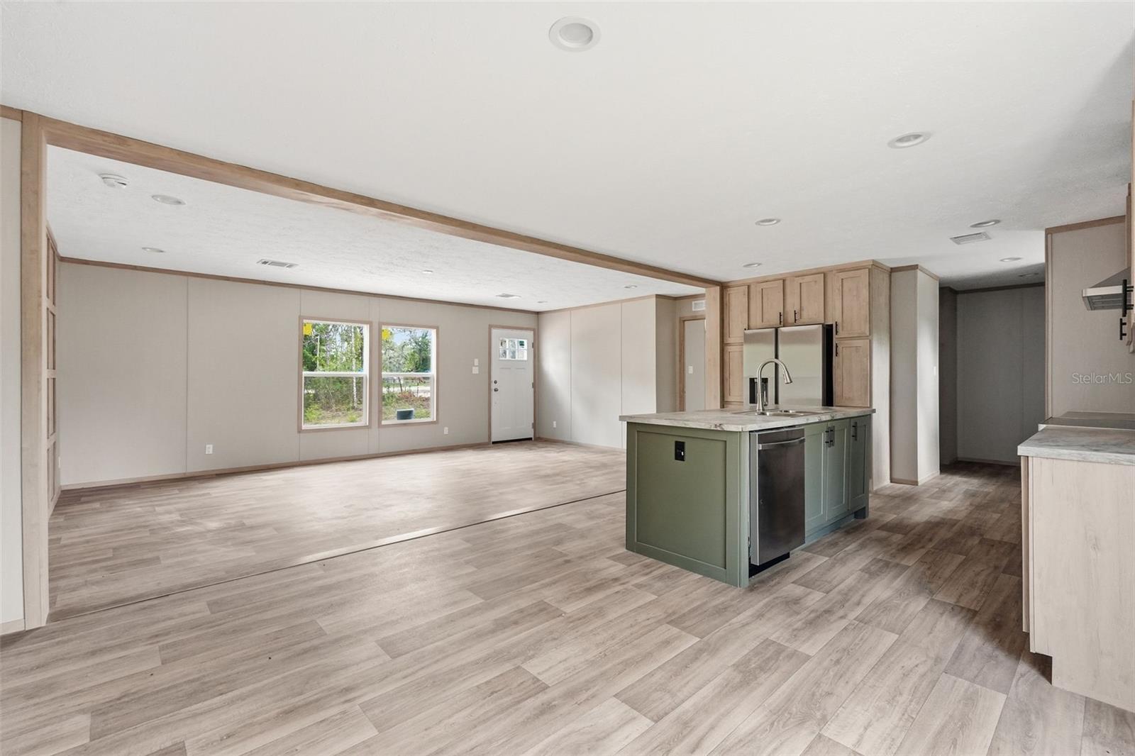 WILLISTON HIGHLANDS - Residential