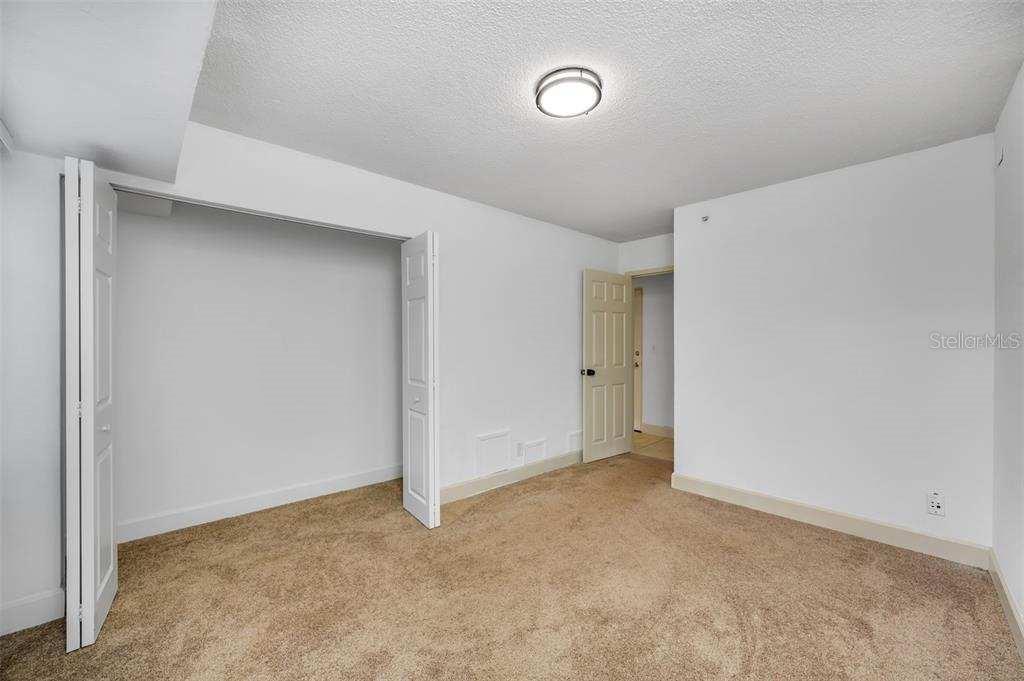 WAVE THE CONDO - Residential