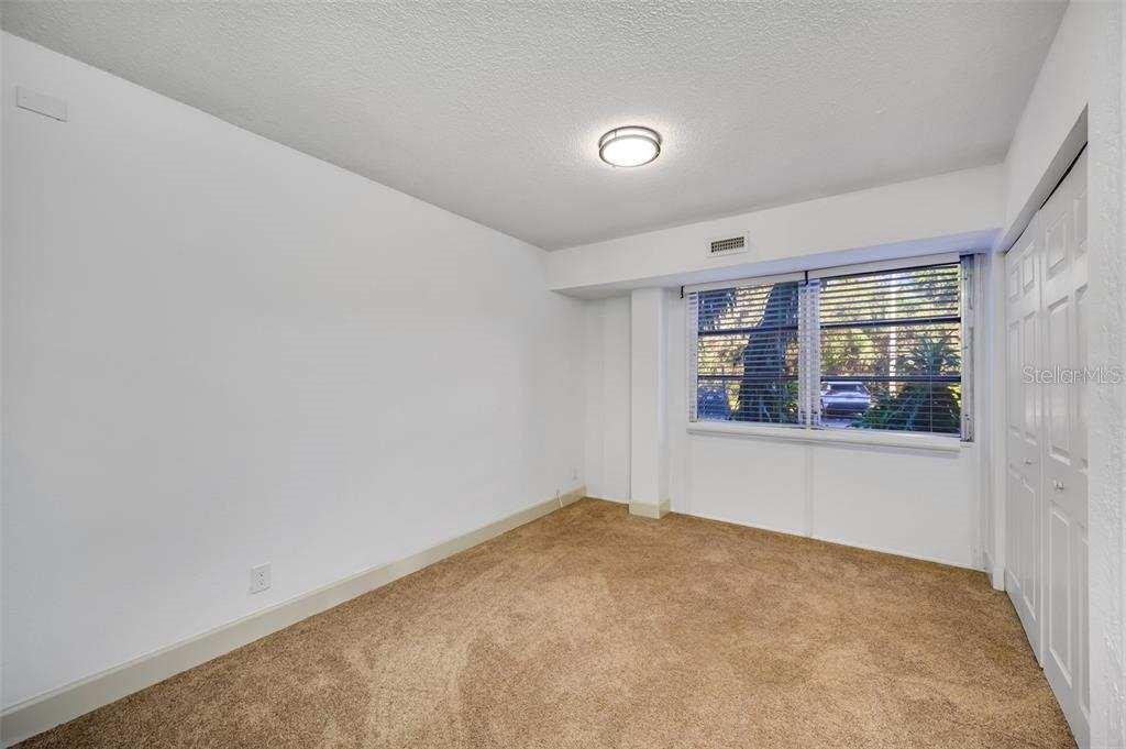 WAVE THE CONDO - Residential