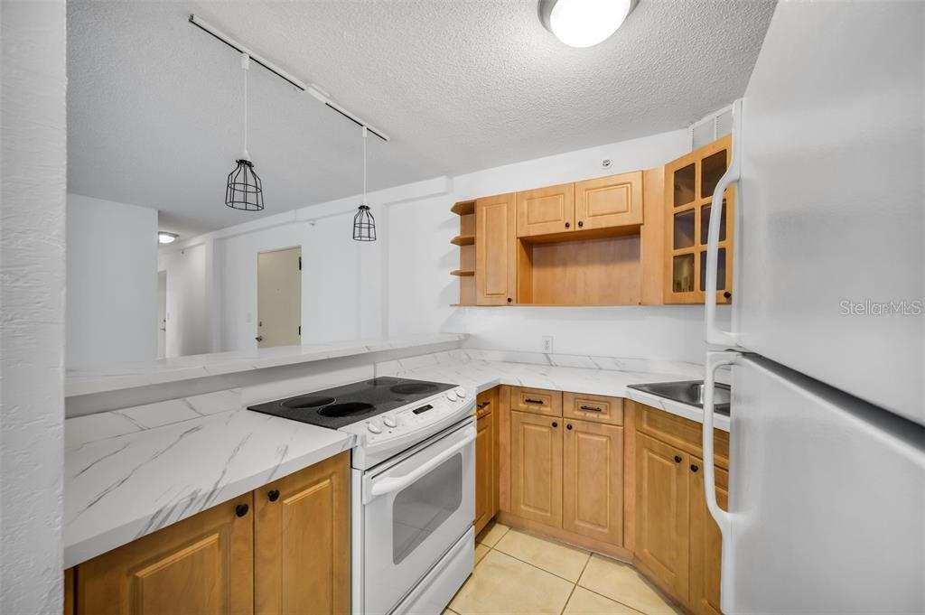 WAVE THE CONDO - Residential