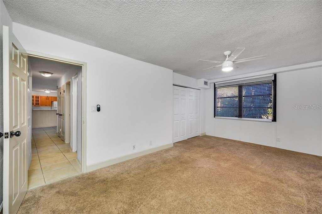 WAVE THE CONDO - Residential