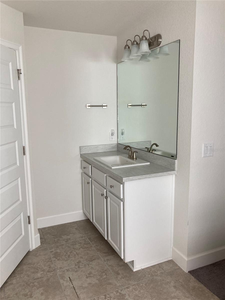 PORT CHARLOTTE SUB 08 - Residential Lease