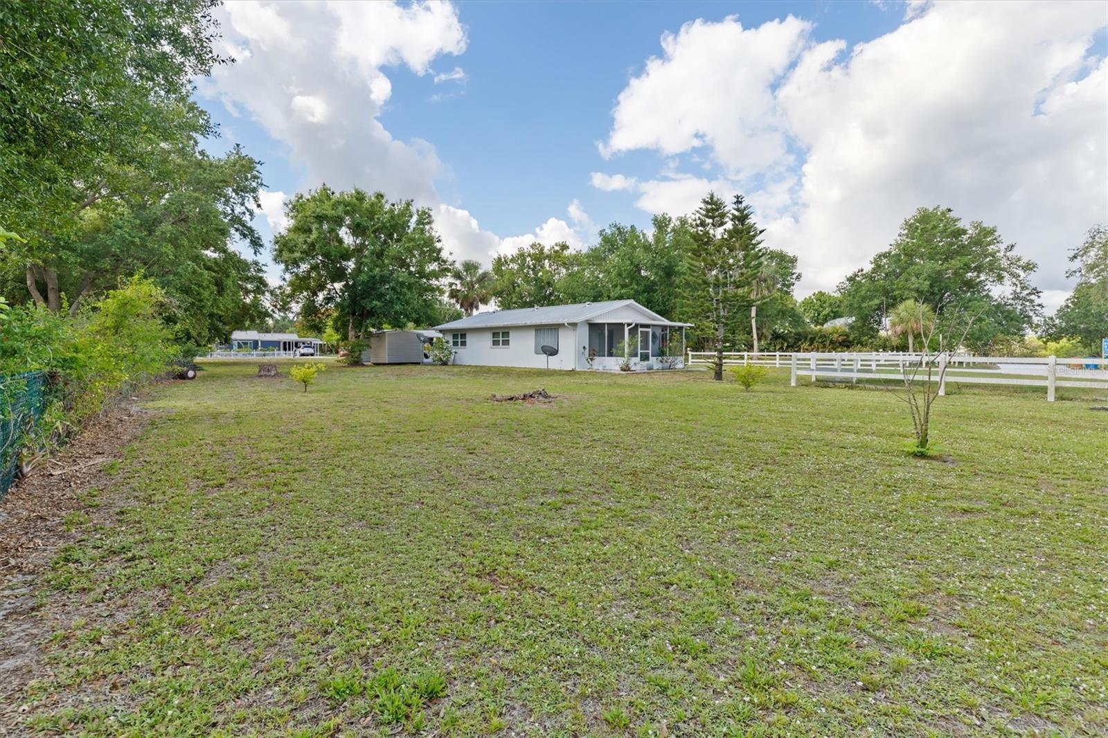 RIVERSIDE PARK - Residential
