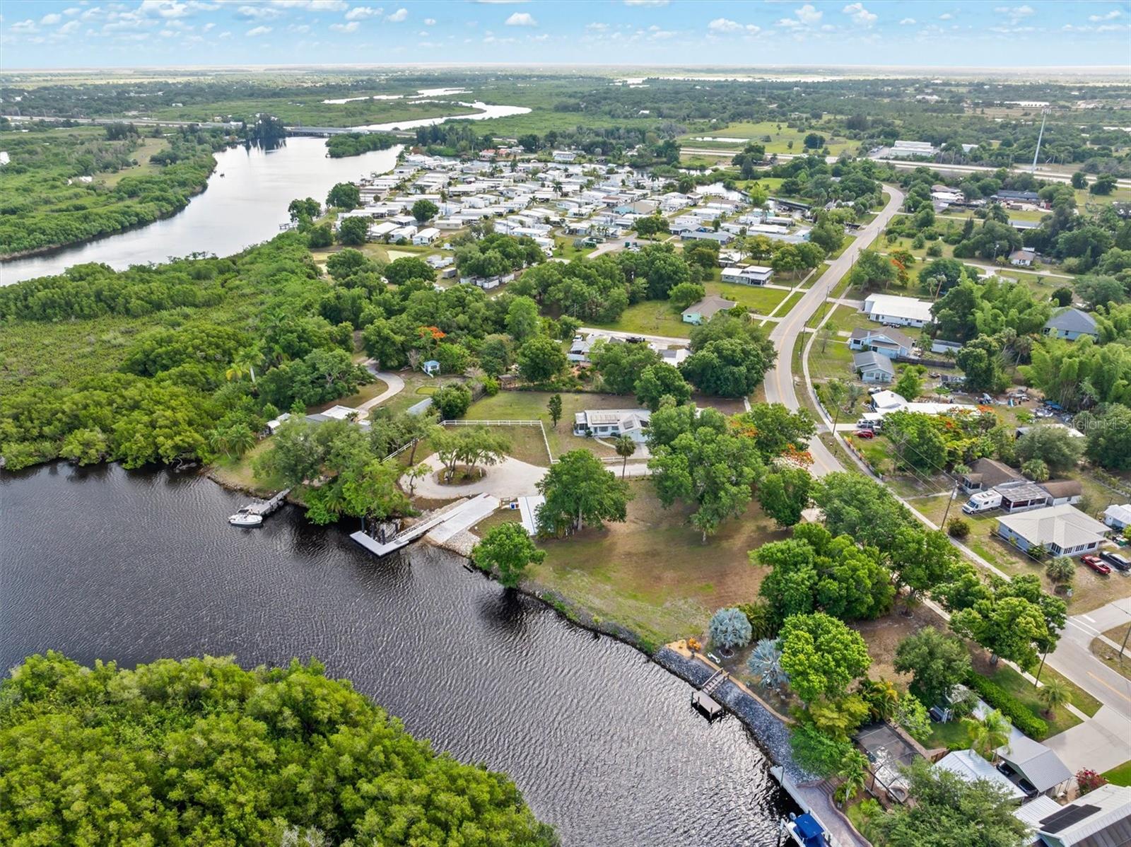 RIVERSIDE PARK - Residential