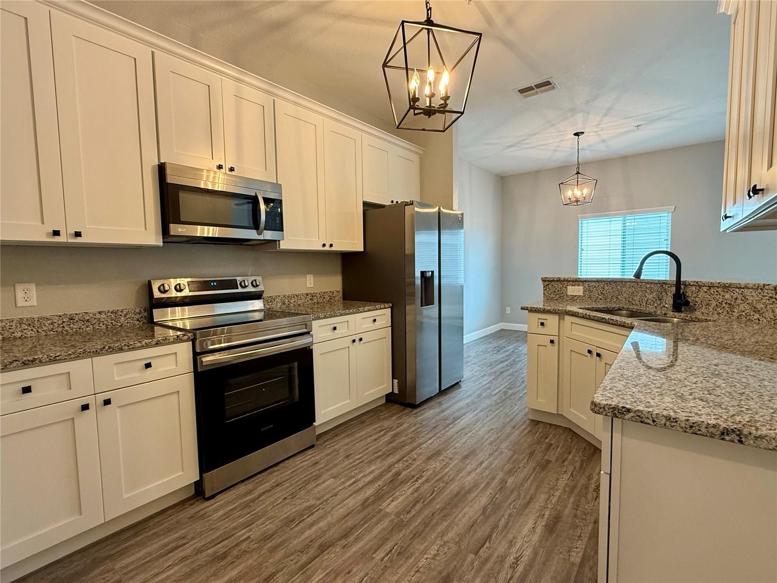 BOUNT & WHITLEDGE SUB - Residential Lease