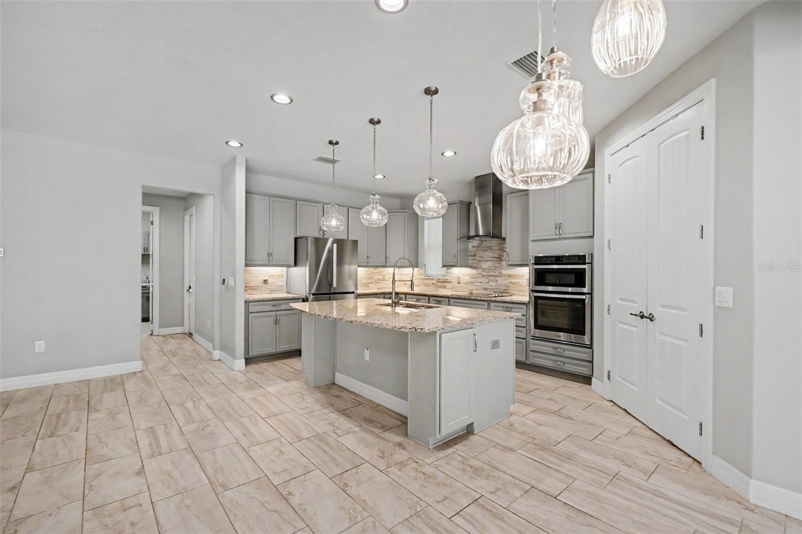 SOUTH FORK TR O PH 2 - Residential