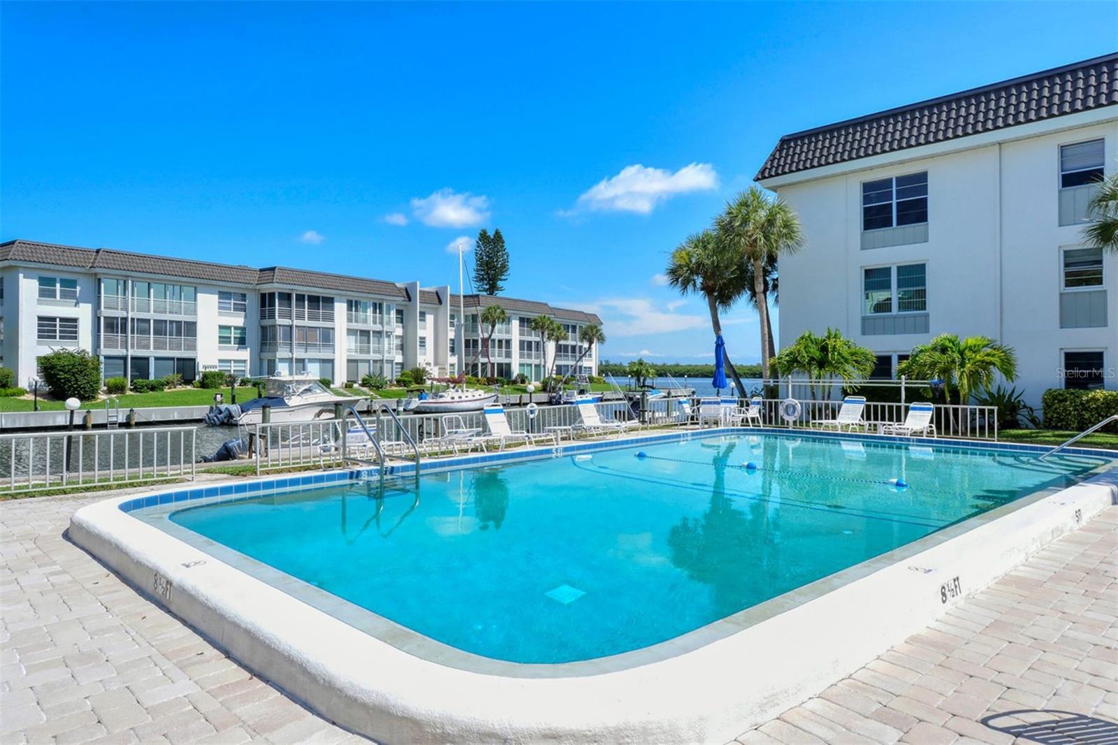 LONGBOAT HARBOUR - Residential