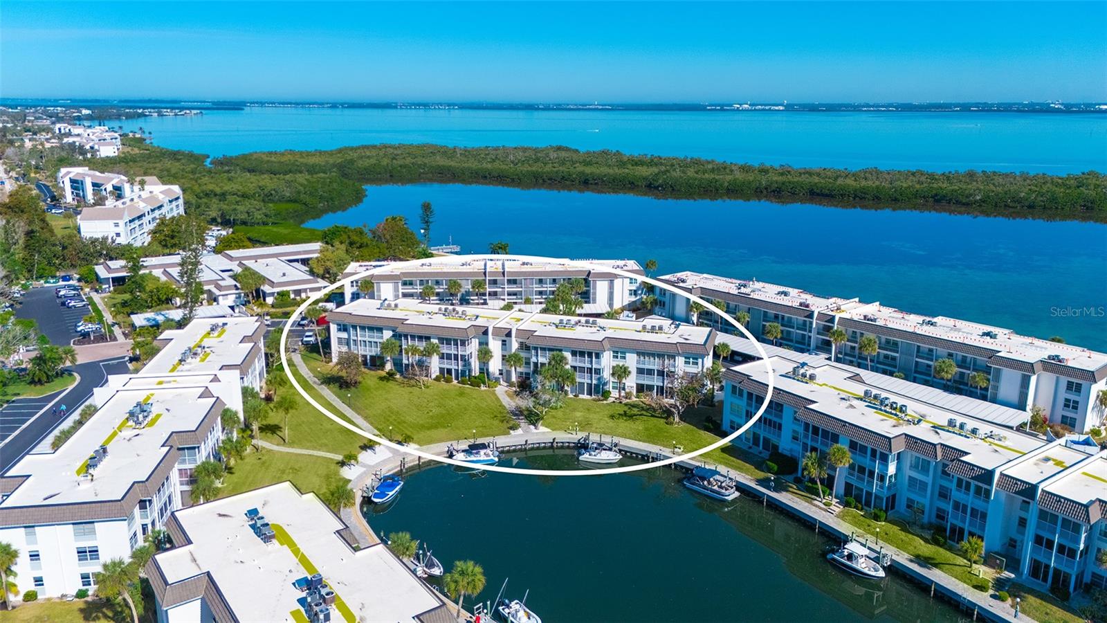 LONGBOAT HARBOUR - Residential
