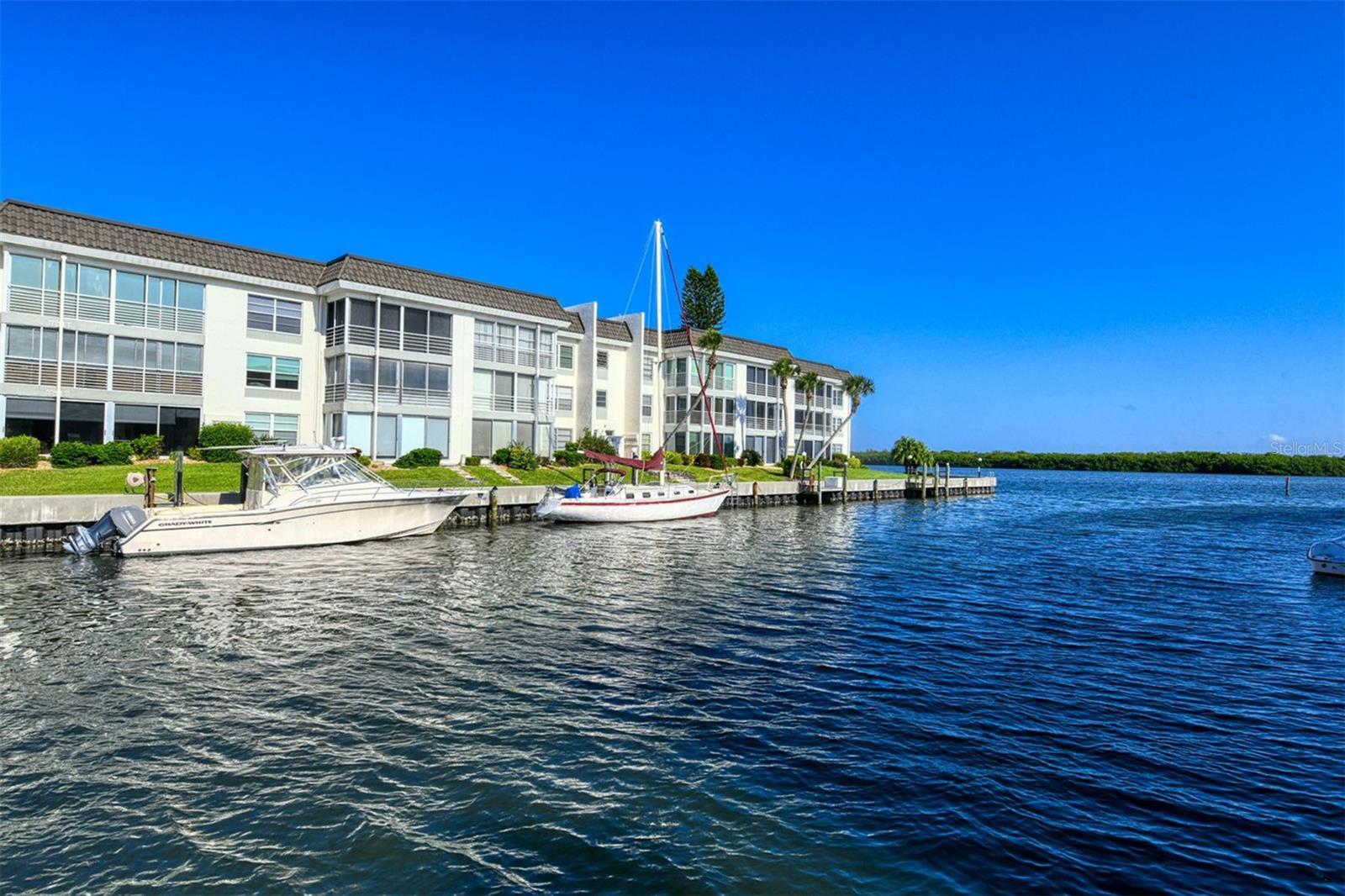 LONGBOAT HARBOUR - Residential