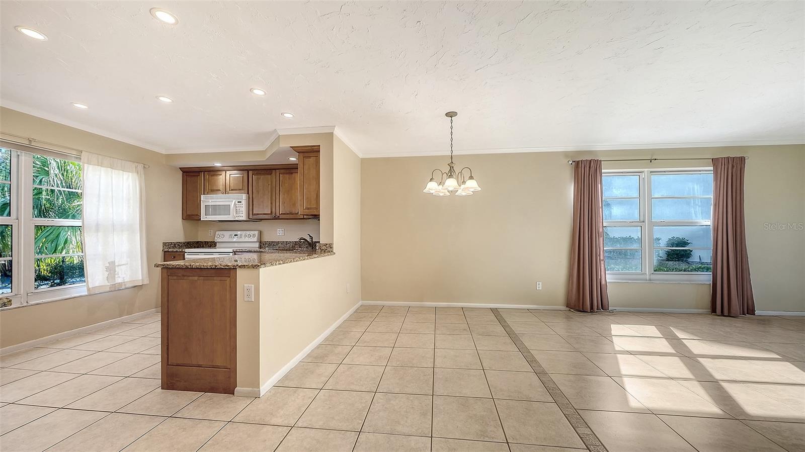 LONGBOAT HARBOUR - Residential