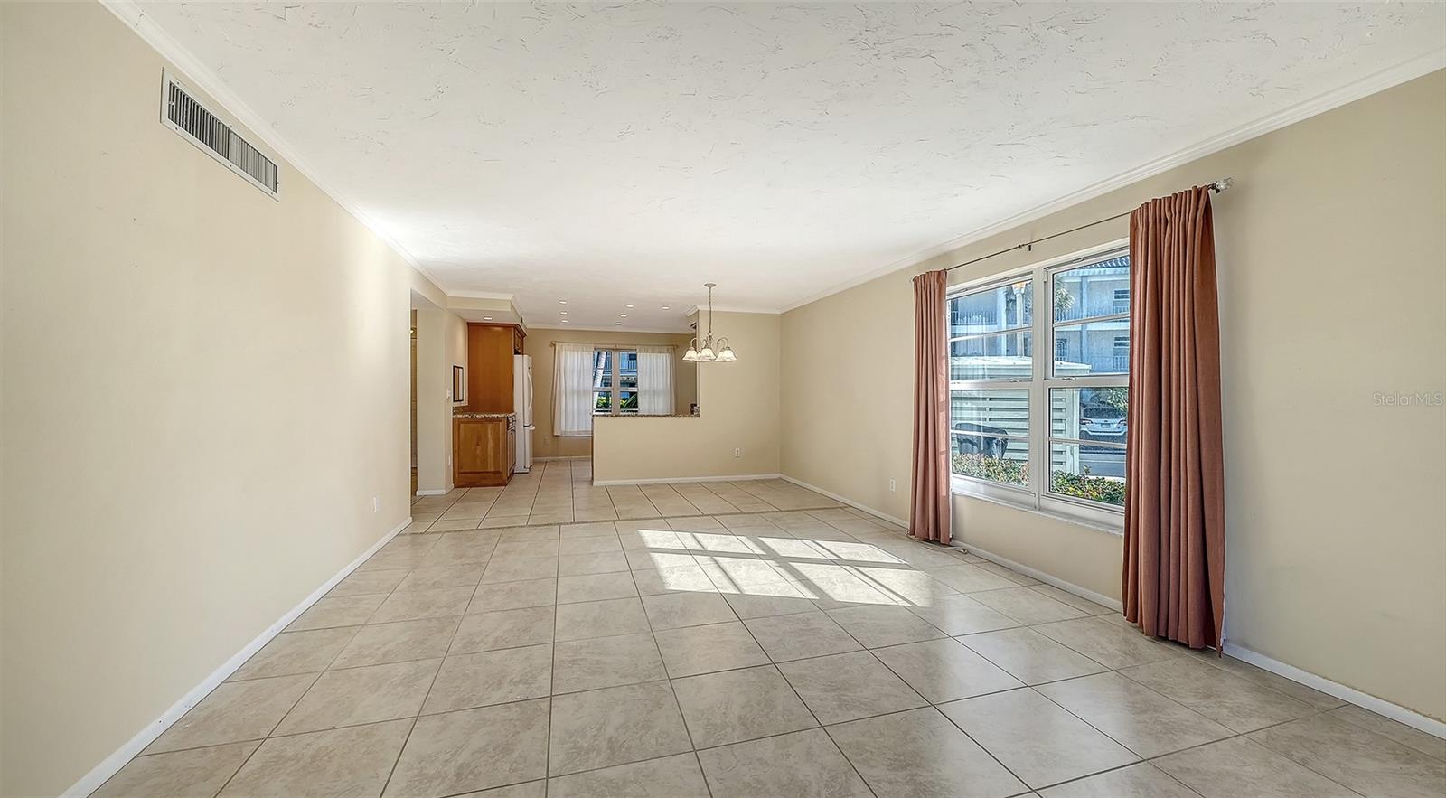 LONGBOAT HARBOUR - Residential