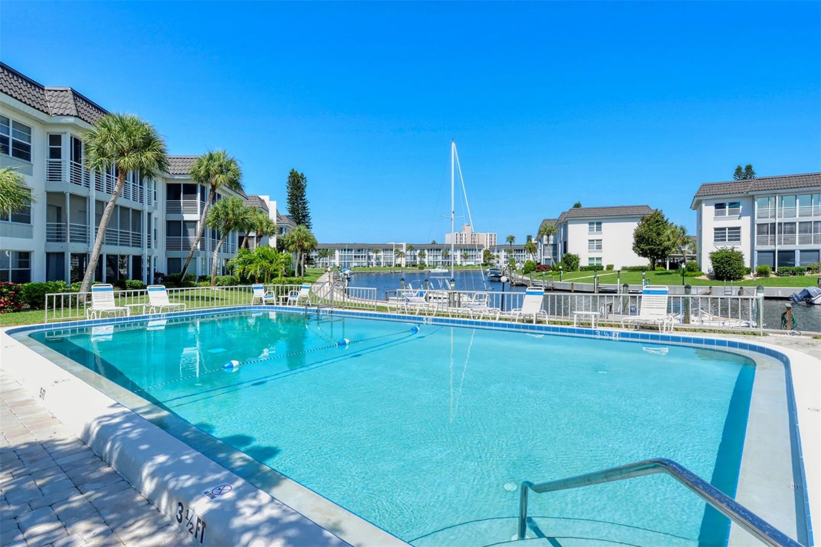 LONGBOAT HARBOUR - Residential