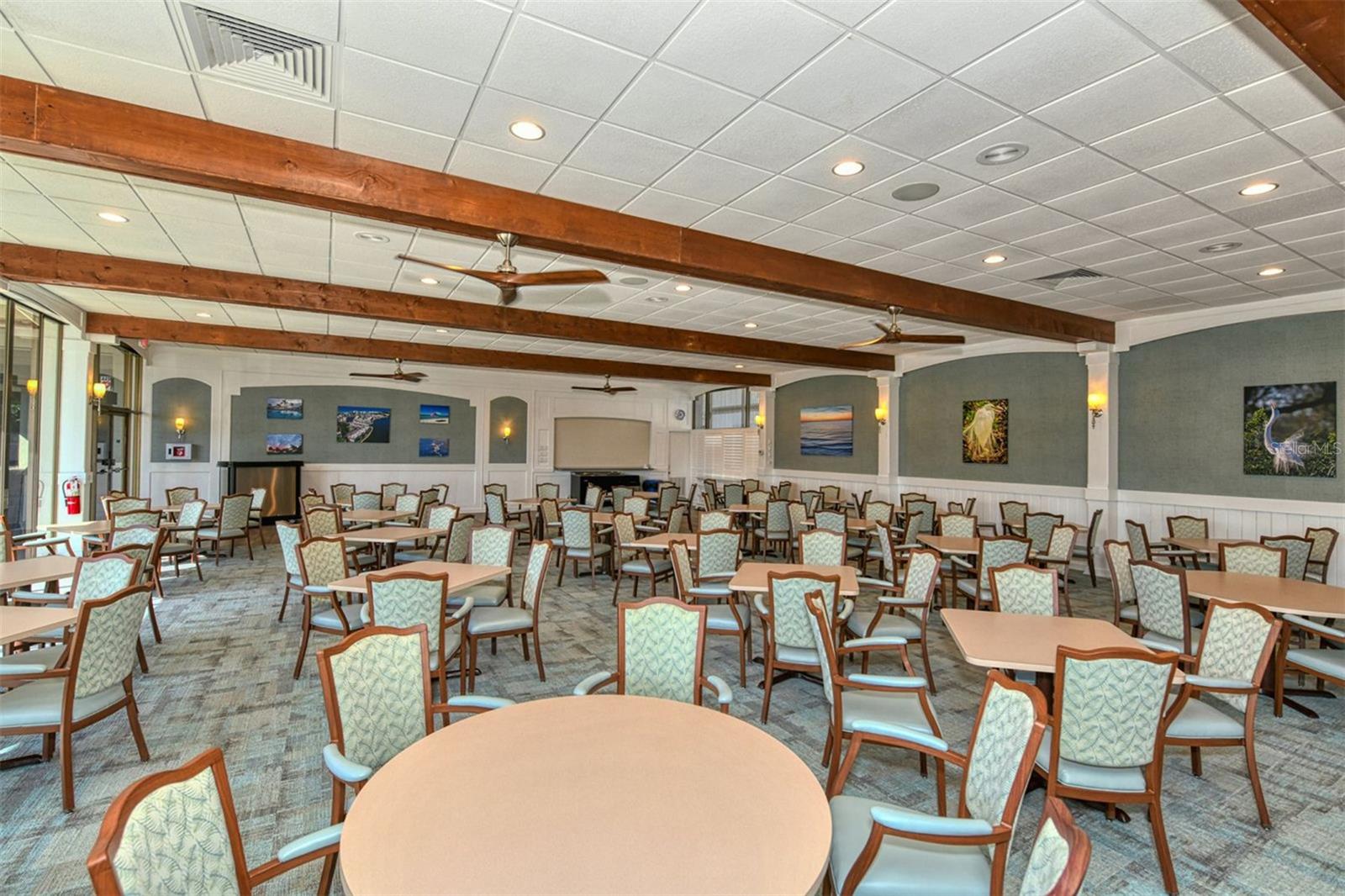 LONGBOAT HARBOUR - Residential