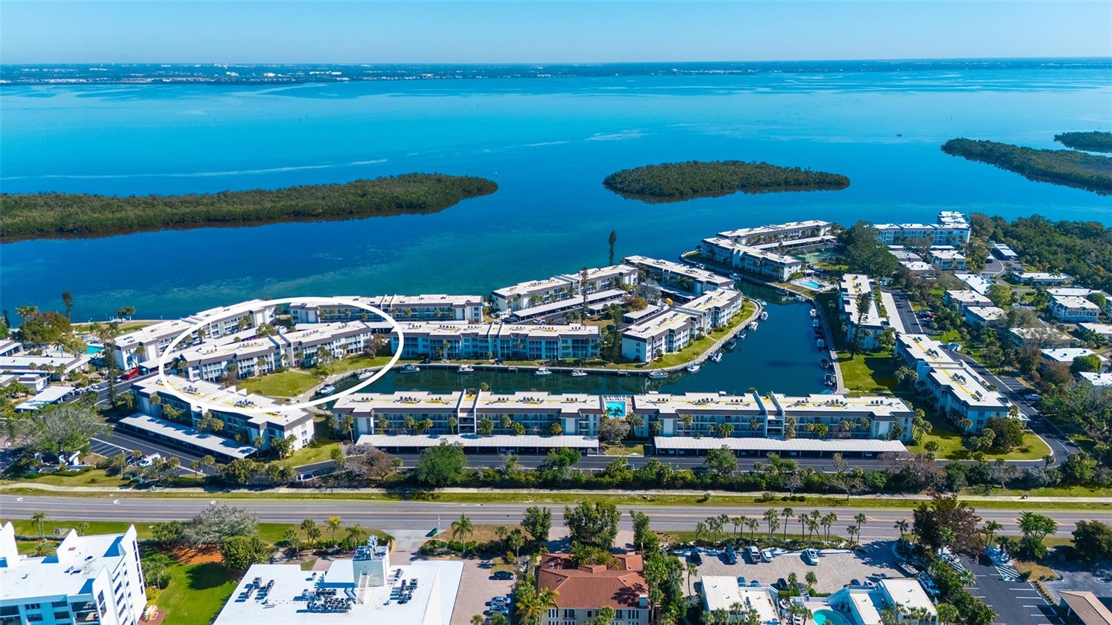 LONGBOAT HARBOUR - Residential