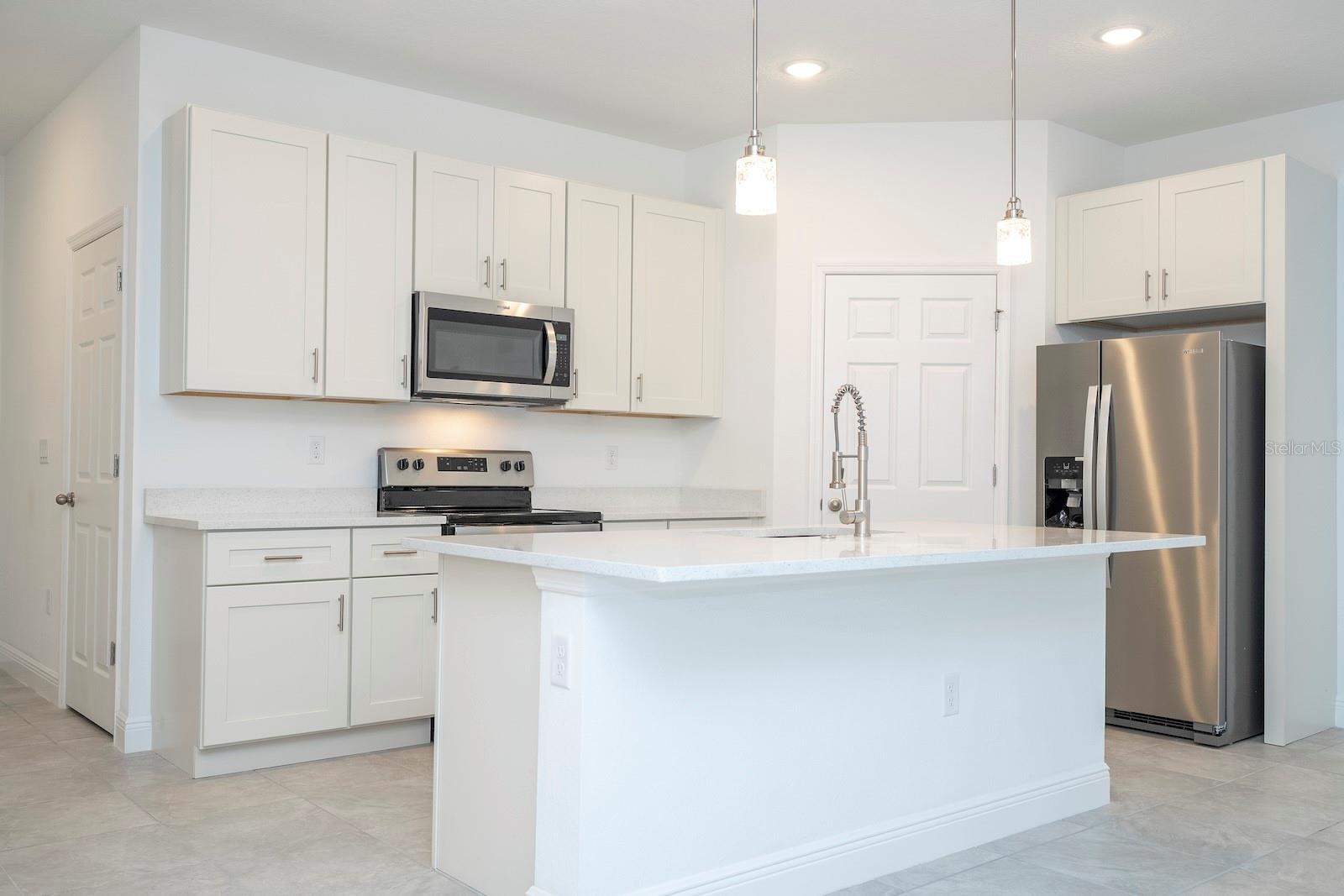 MARION OAKS UN FOUR - Residential